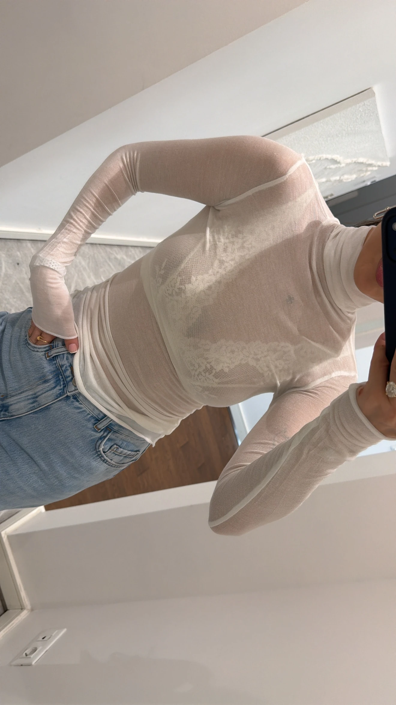 DİK YAKA TRANSPARAN BLUZ