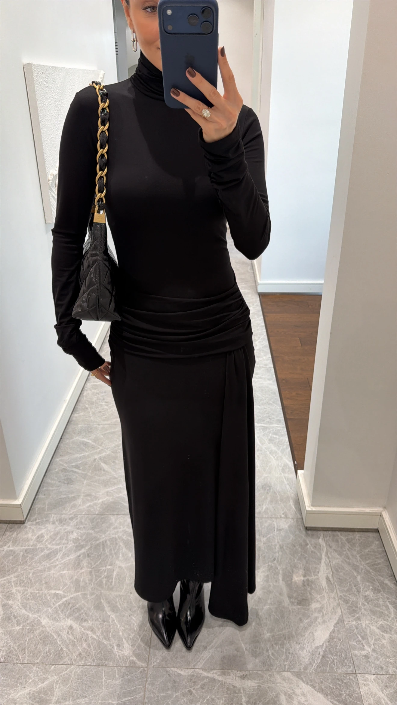 BEL DETAYLI YIRTMAÇLI ELBİSE