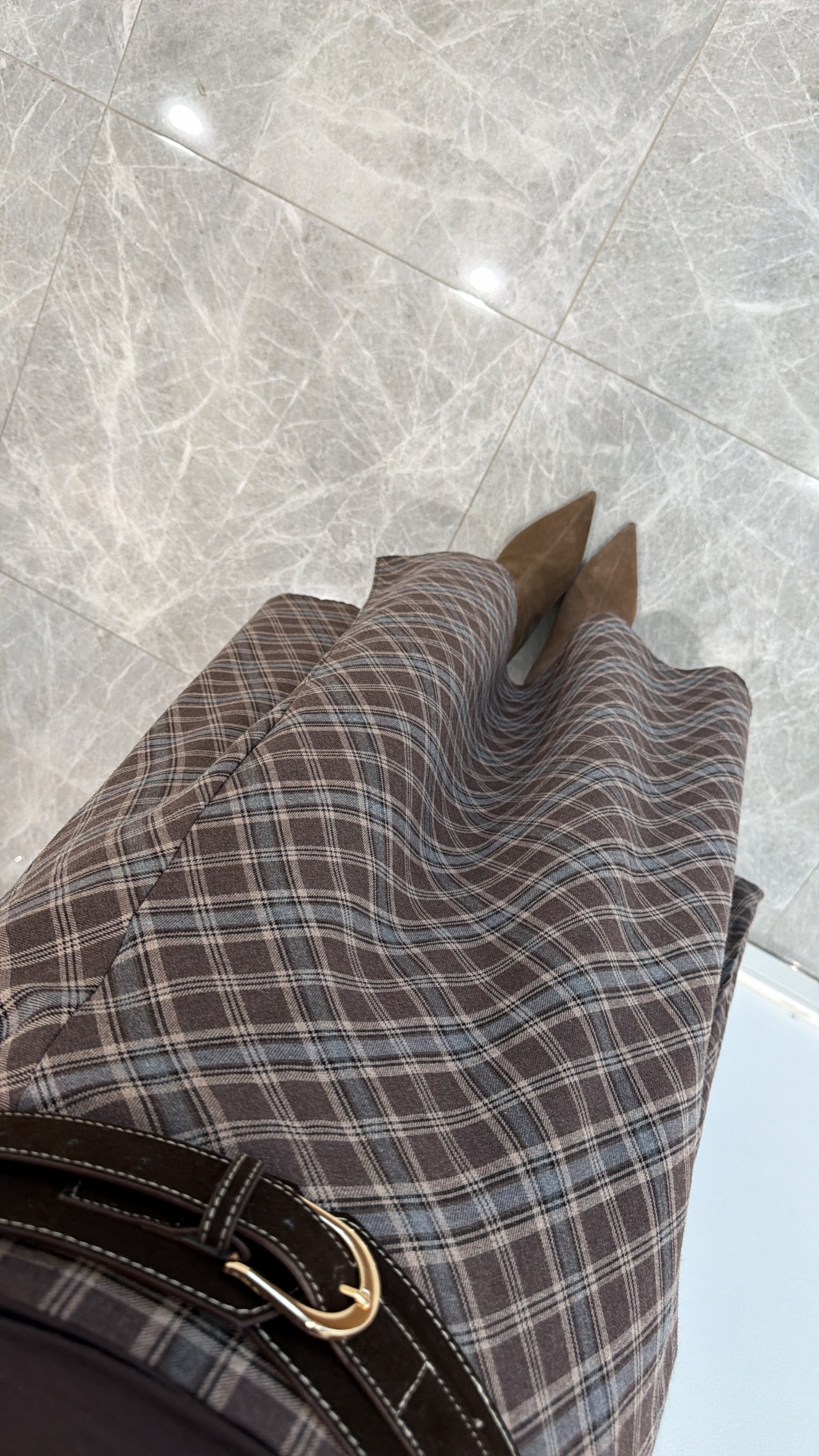 SÜET KEMERLİ YIRTMAÇLI EKOSE ETEK