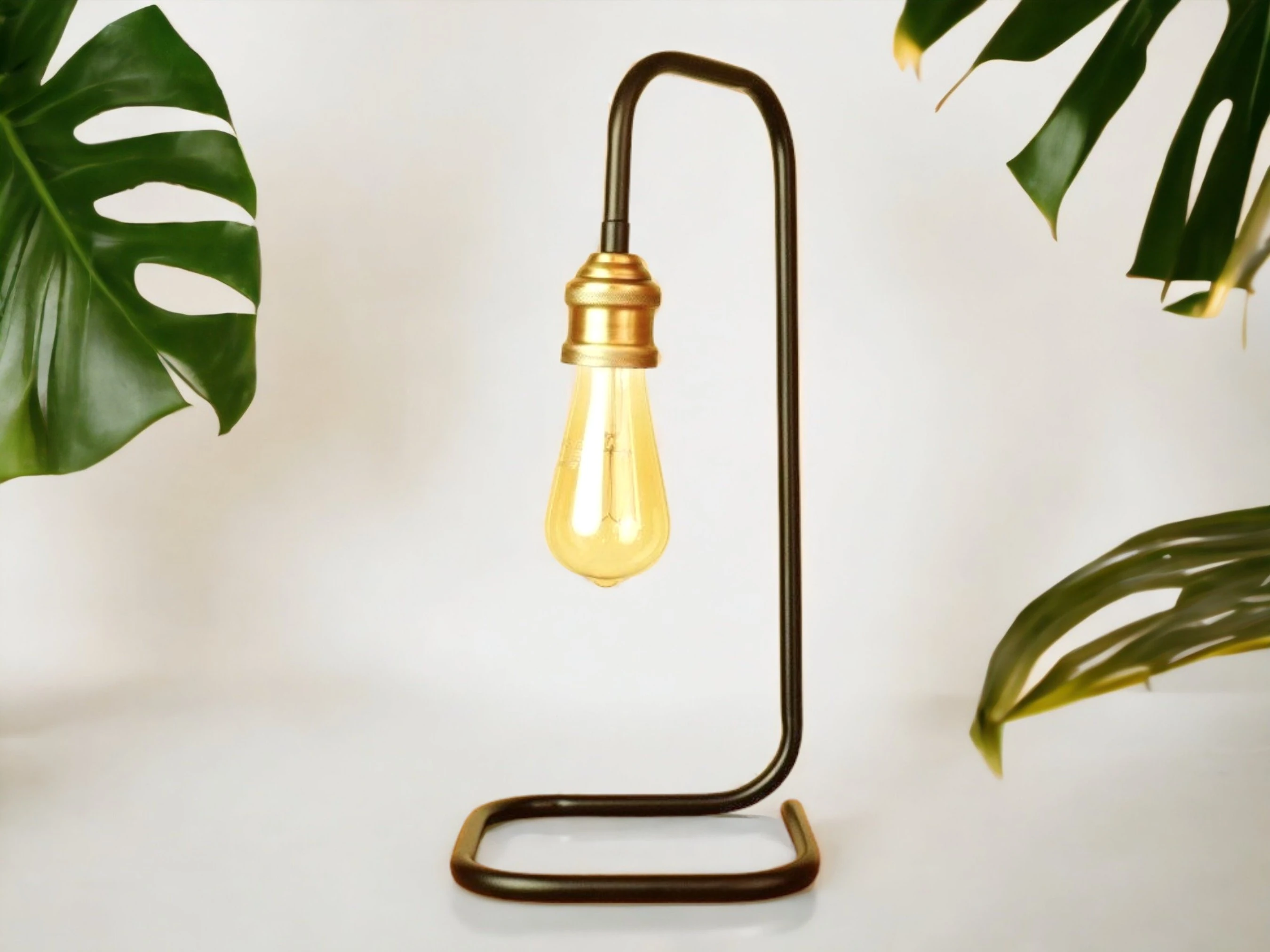 Linda Masa Lambası Gold