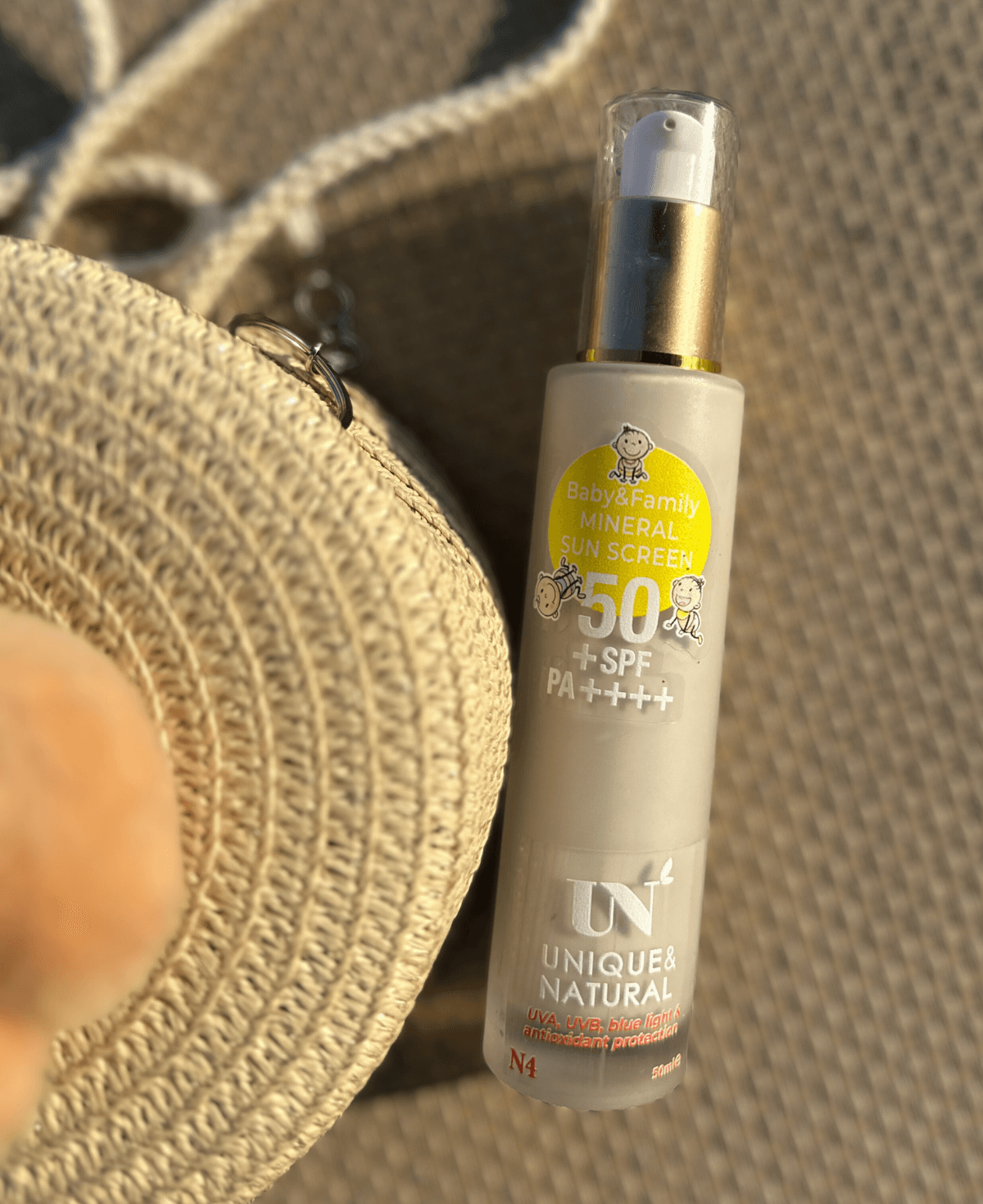BABY AND FAMILY MINERAL SUN SCREEN 50+SPF / Güneş Kremi