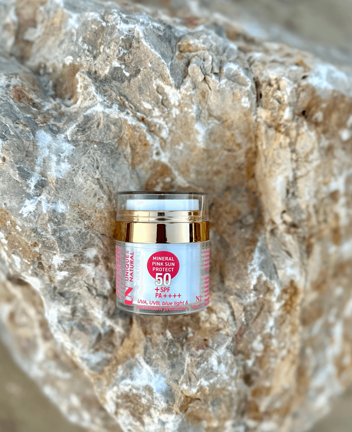 MINERAL PINK SUN PROTECT 50+SPF / Su Bazlı Güneş Kremi 