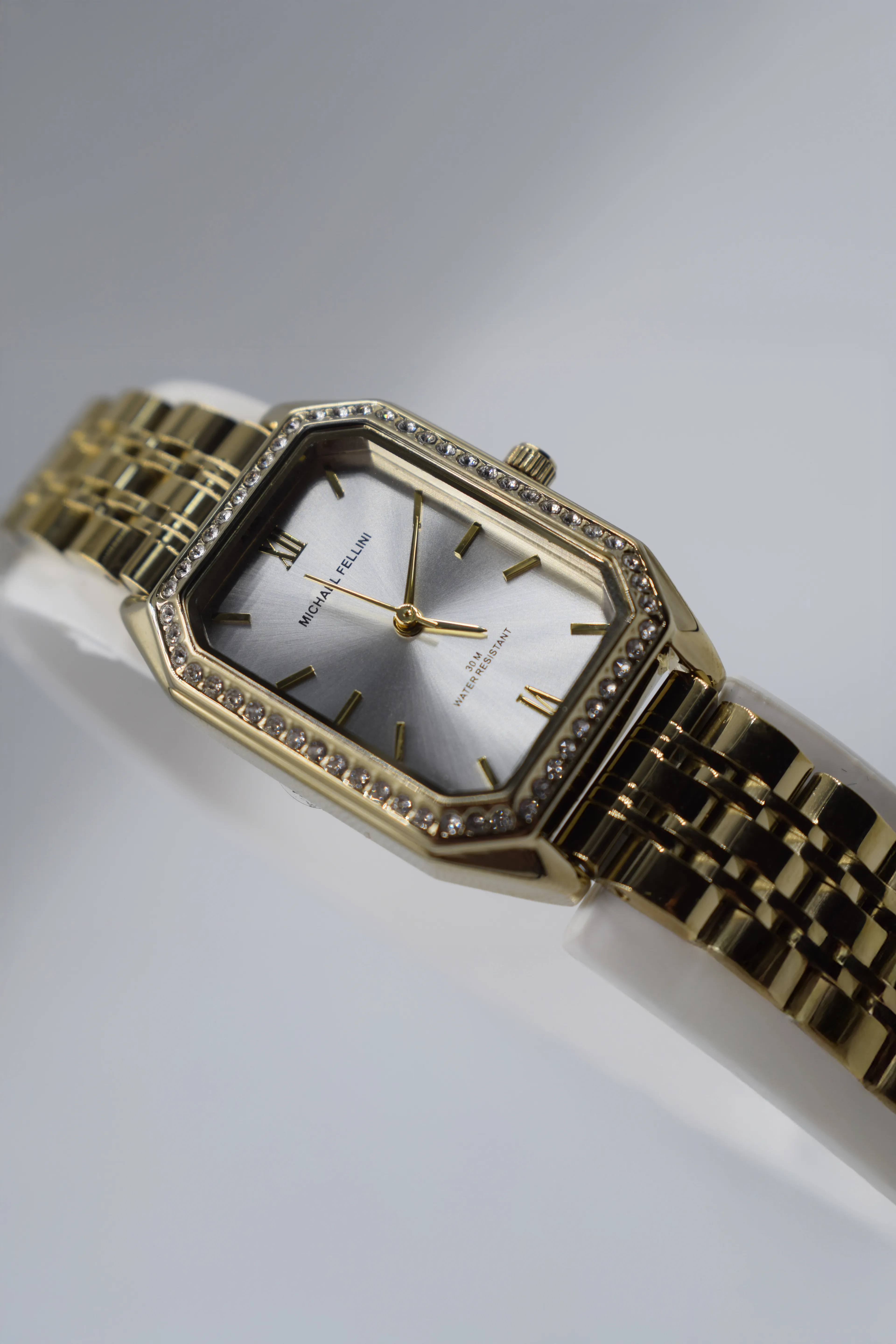 2424 Kadın Kol Saati - Altın