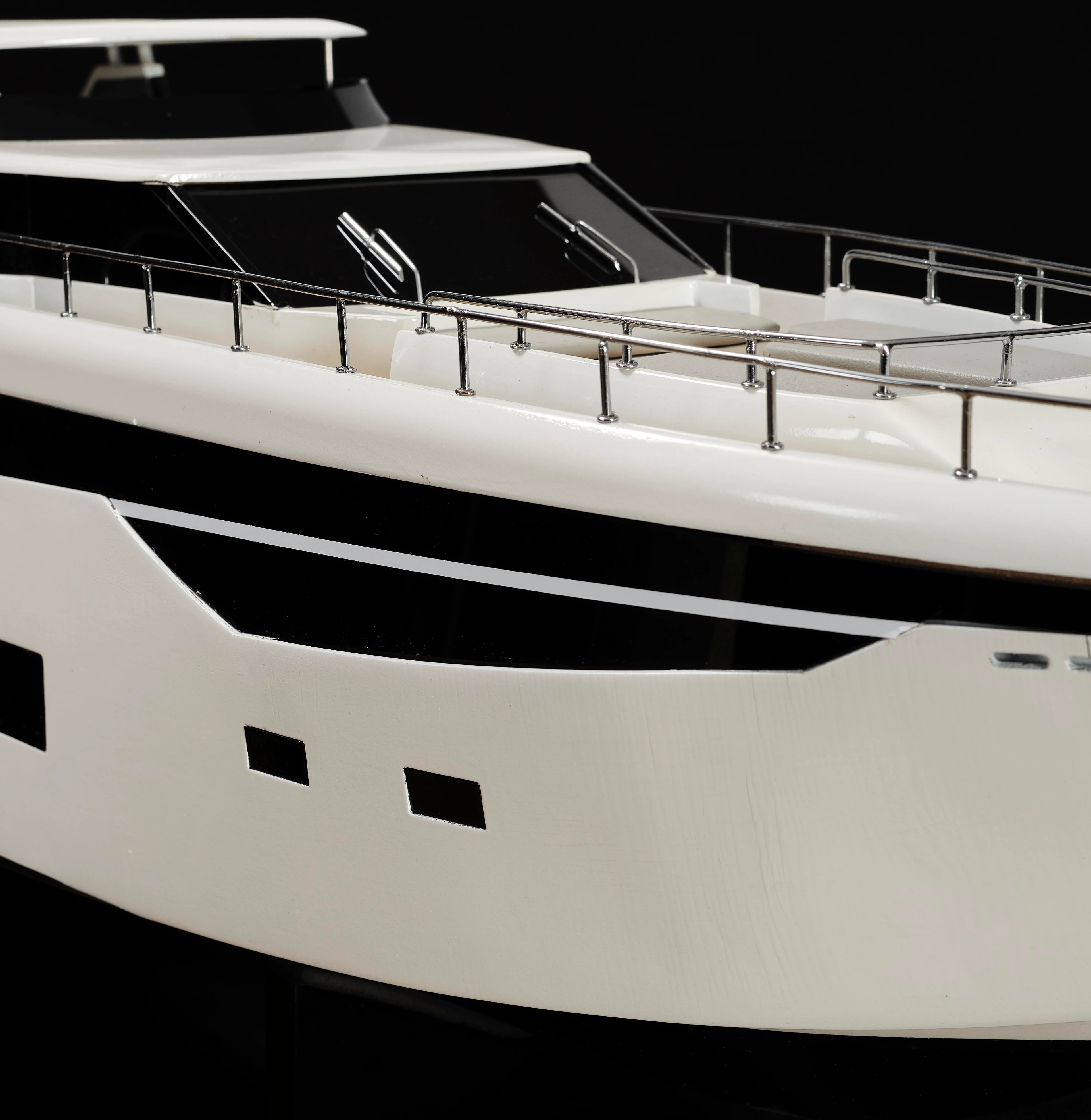 Princess 35M Model Gemi 94L x 20W x 45H