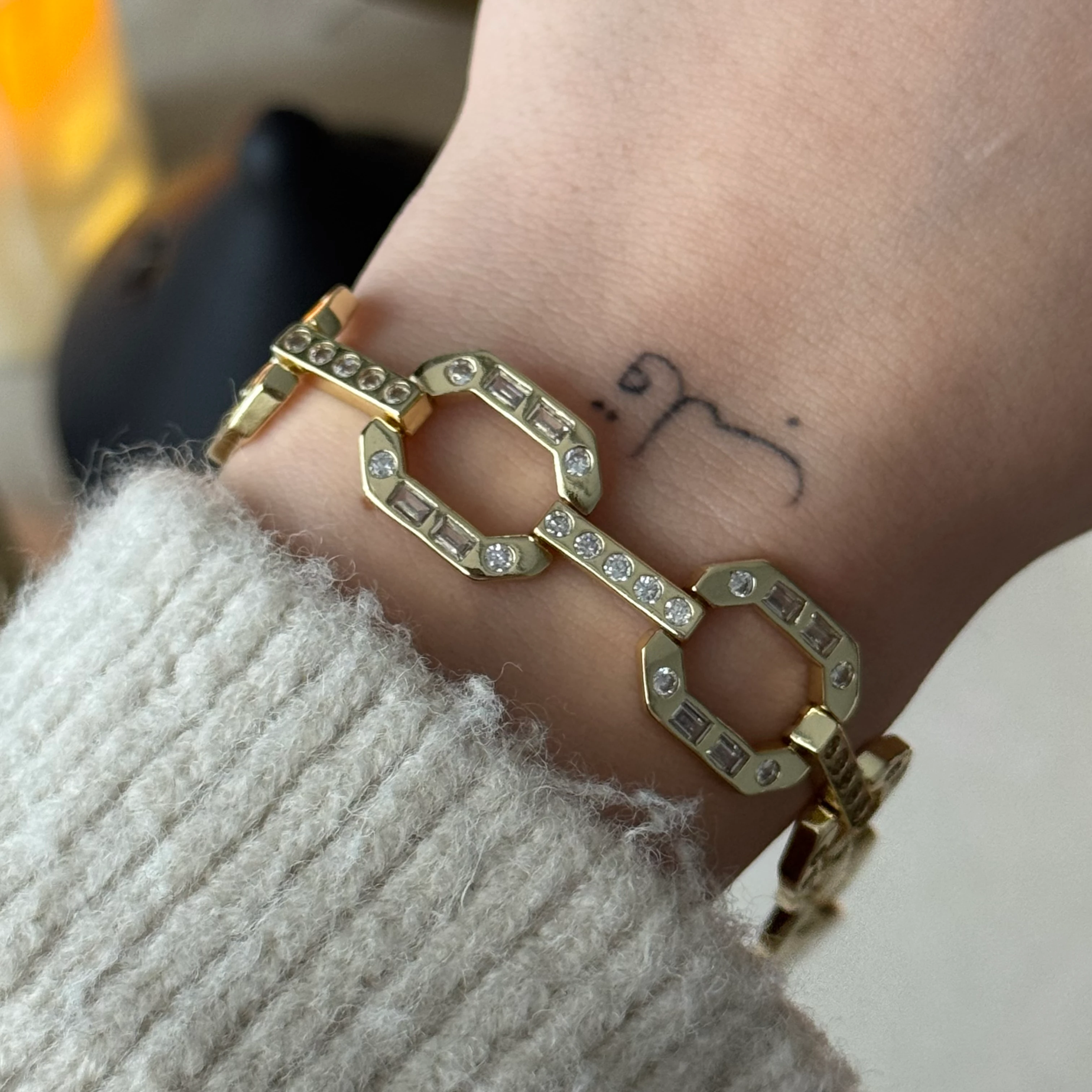 Taşlı Halka Bileklik