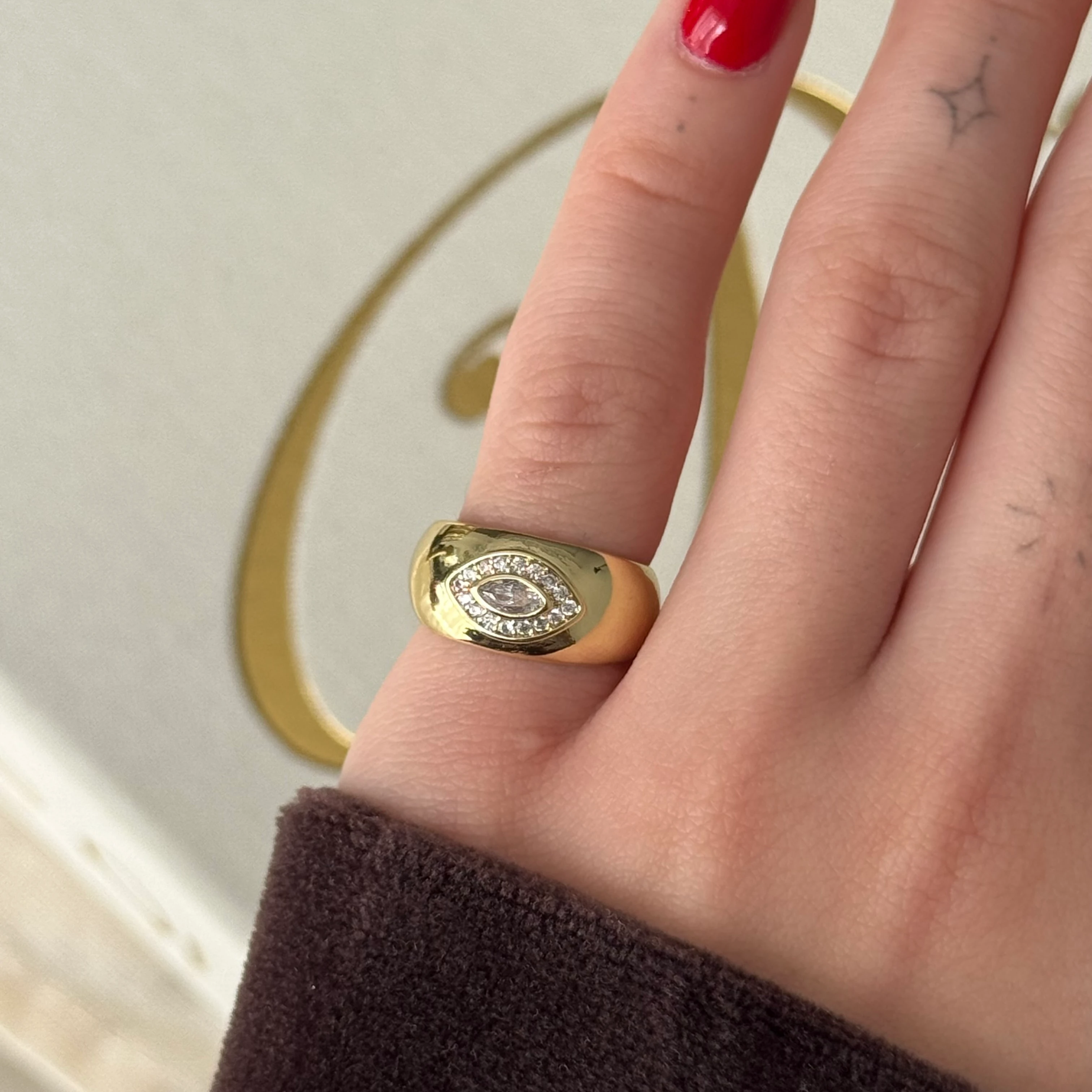 Taşlı Serçe Yüzük