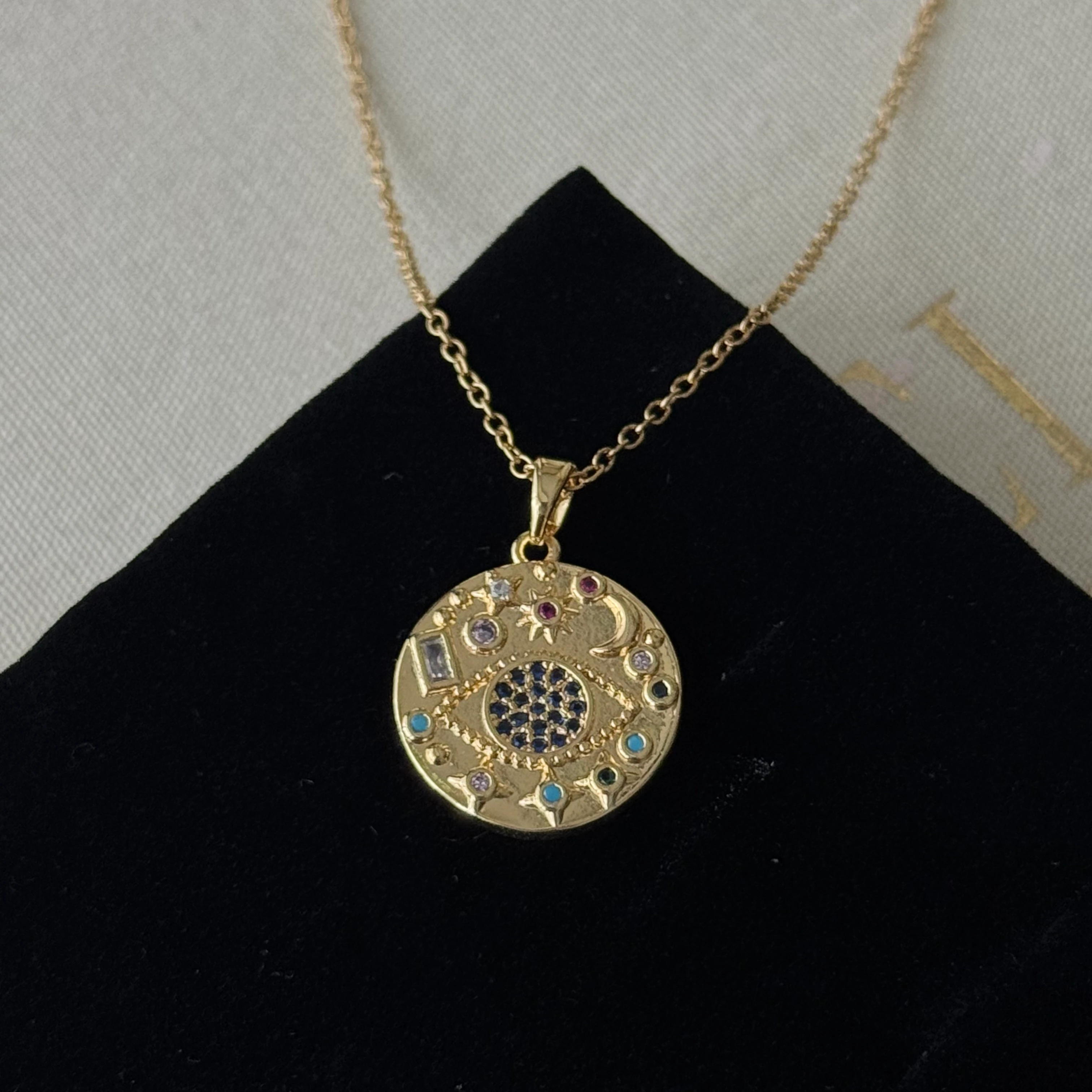 Çelik Renkli Eye Kolye