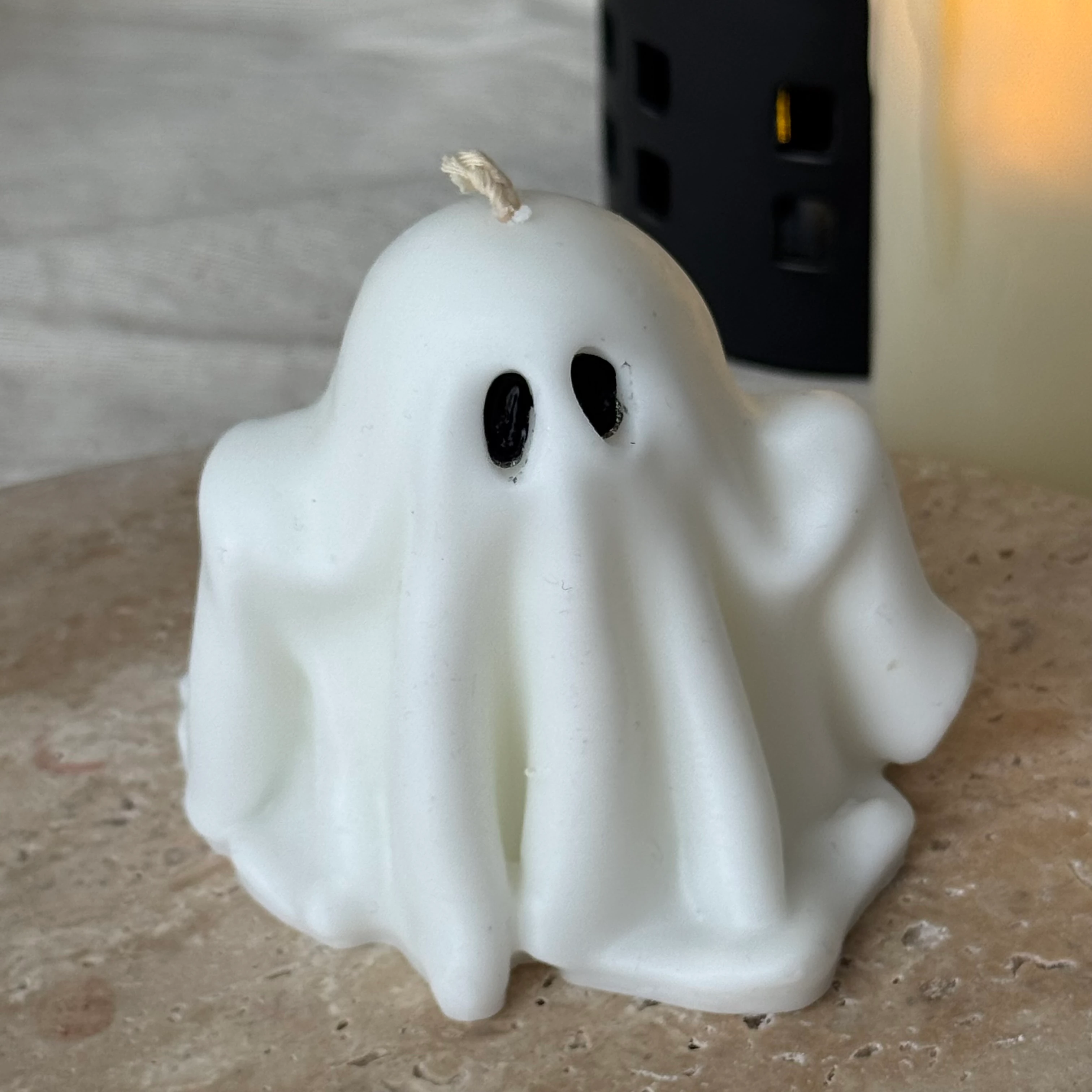 Boo! Ghost Mum