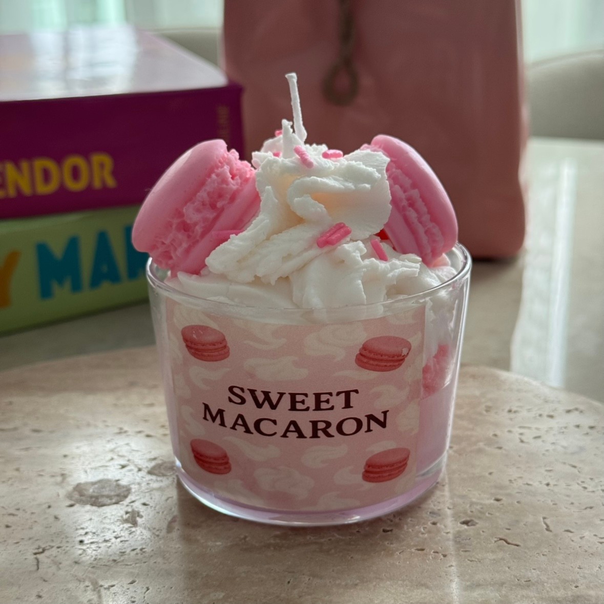 Sweet Macaron Mum