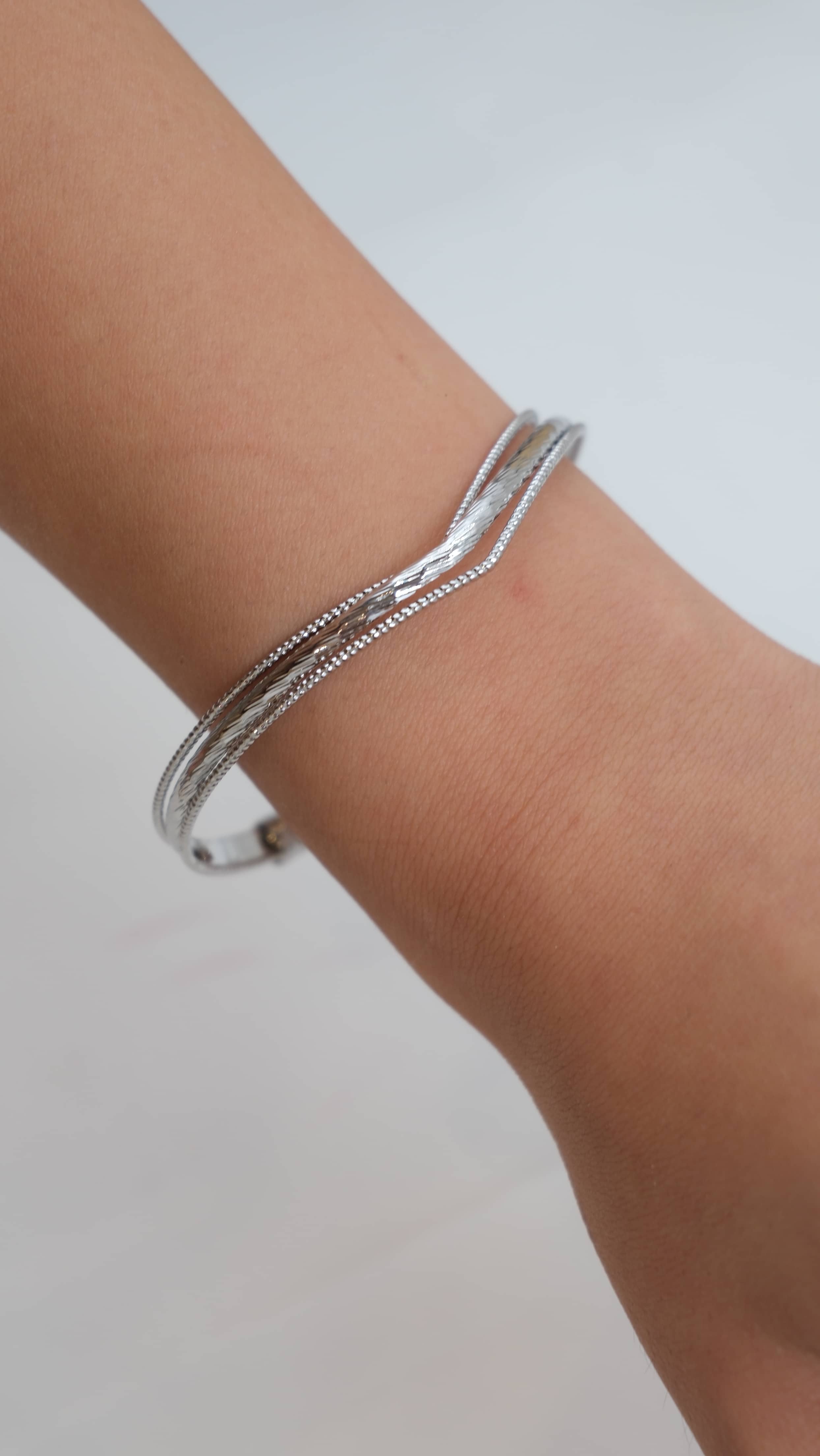 Silver V Model Ayarlanabilir Kelepçe Bileklik
