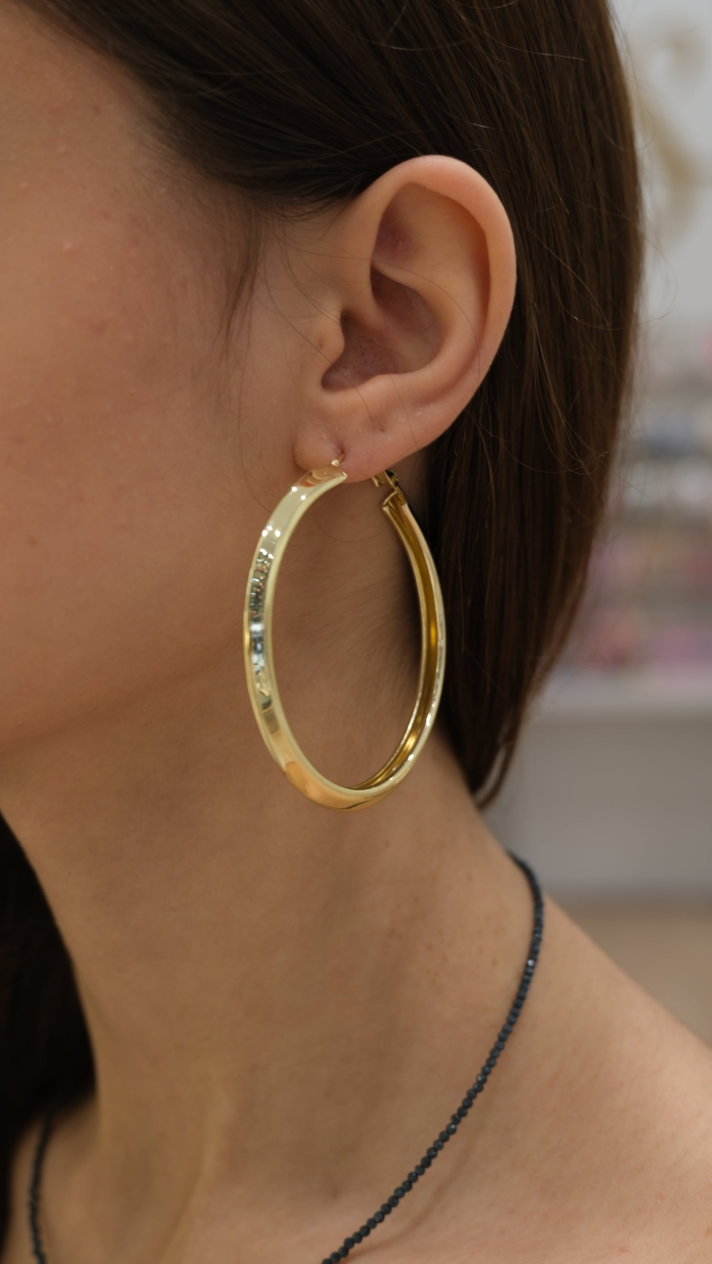 Bombeli Büyük Boy Halka Küpe