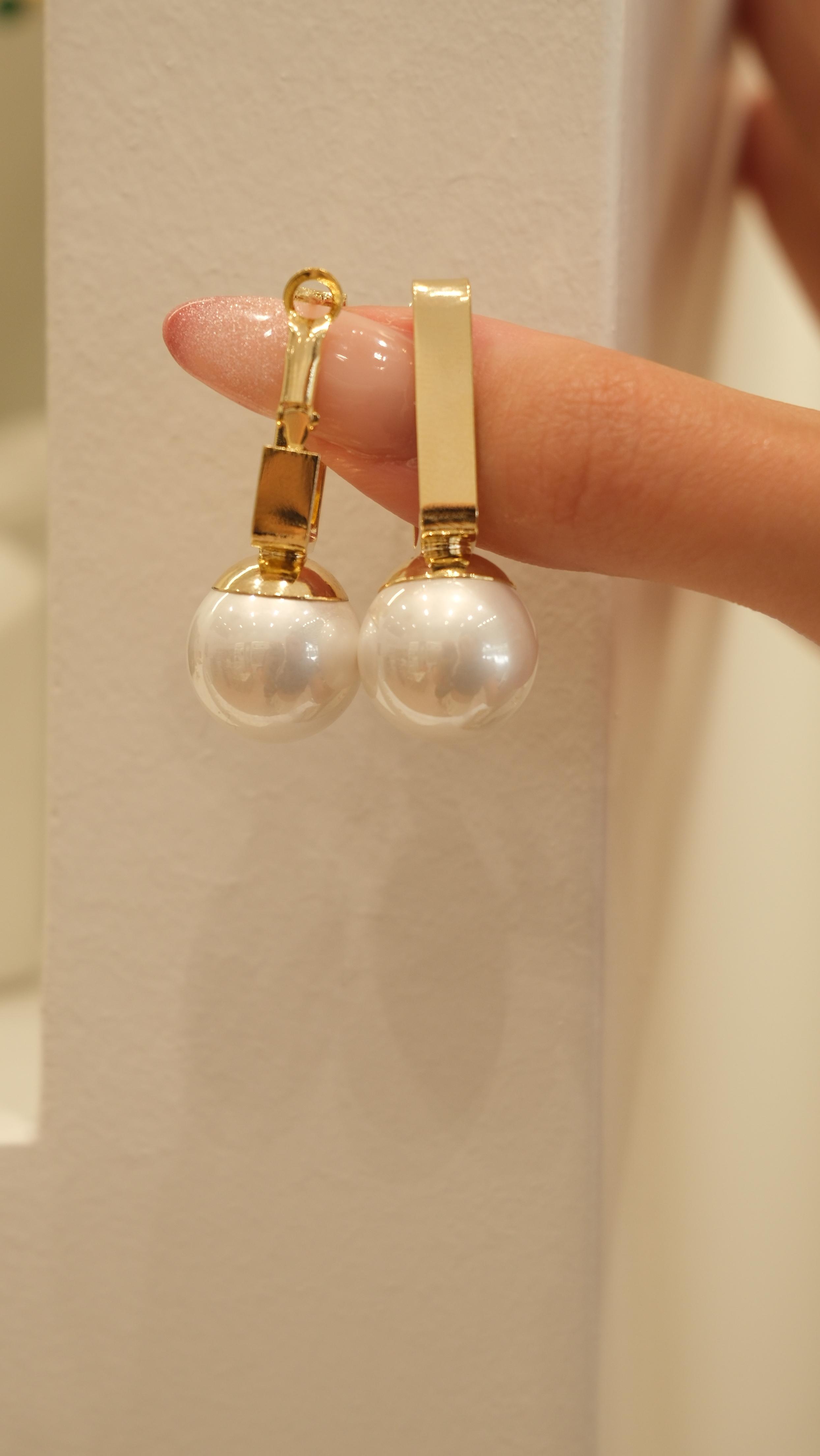 Gold Topçuk Detaylı Kare Halka Küpe - sedefgold