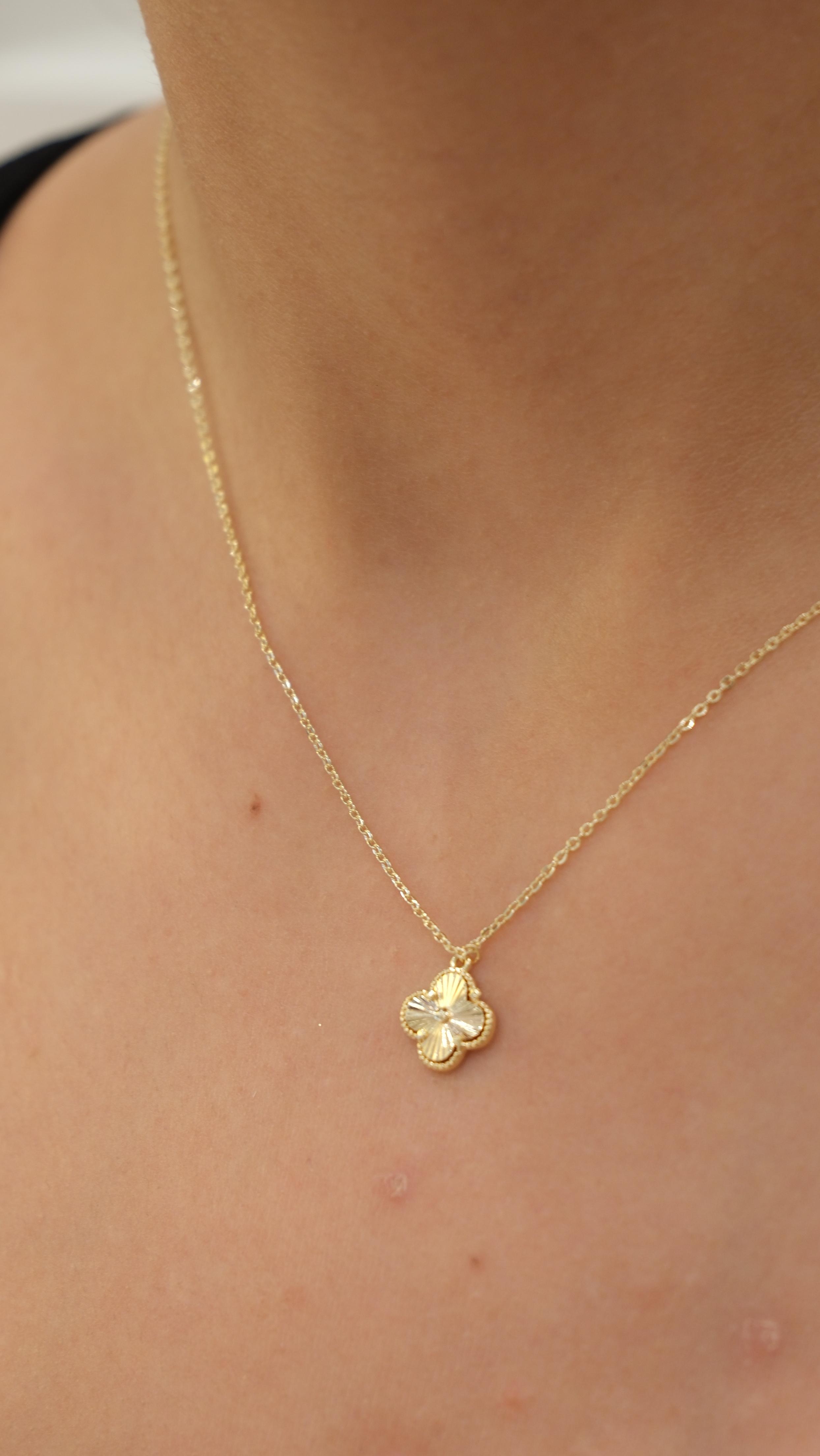 Gold 14k Özel Seri Tekli Yonca Kolye