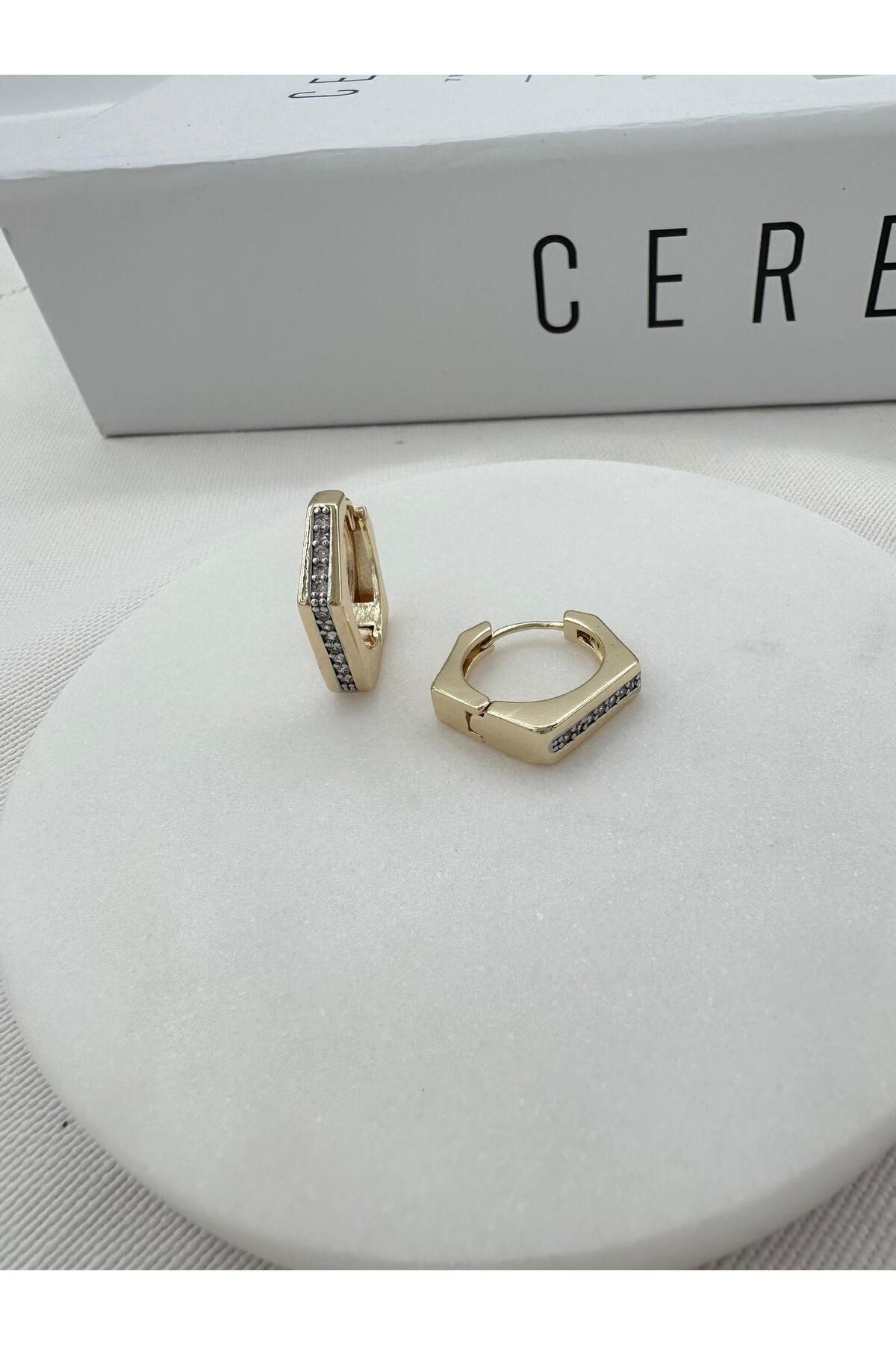 Gold Zirkon Taş Beşgen Tasarım İthal Küpe