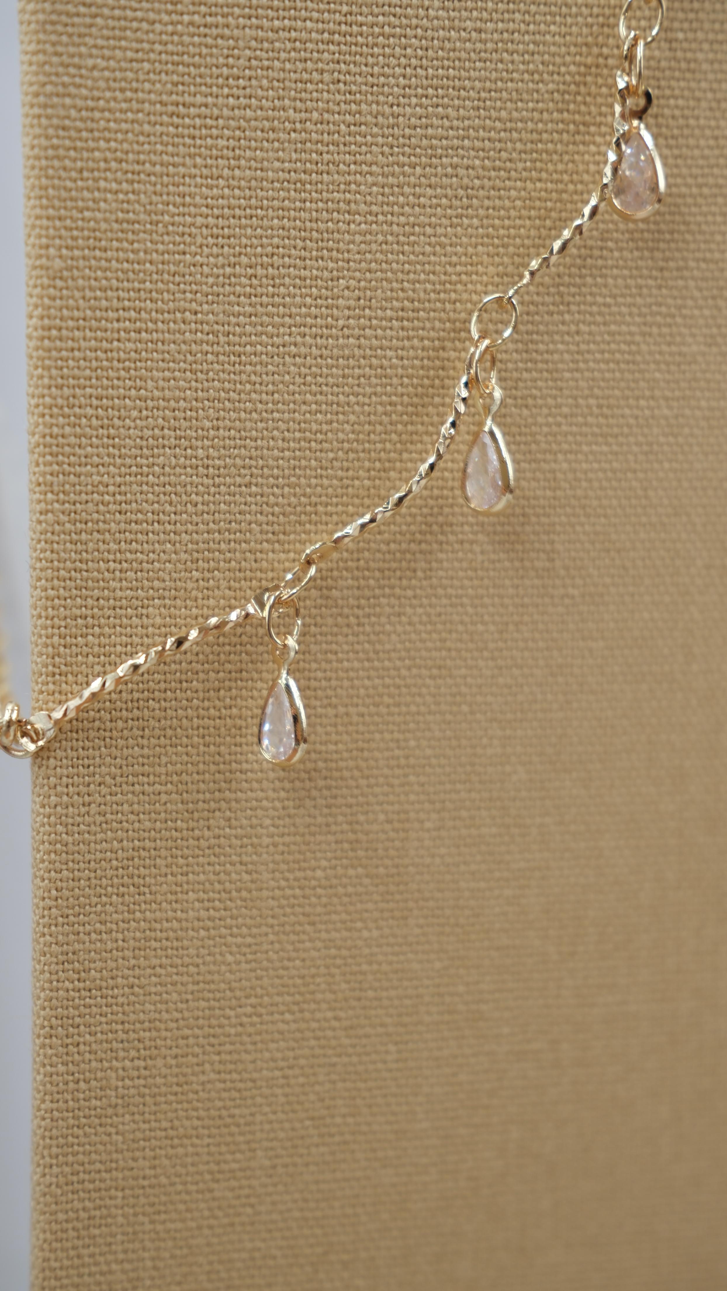 Gold Oval Taş Sallantılı Halhal