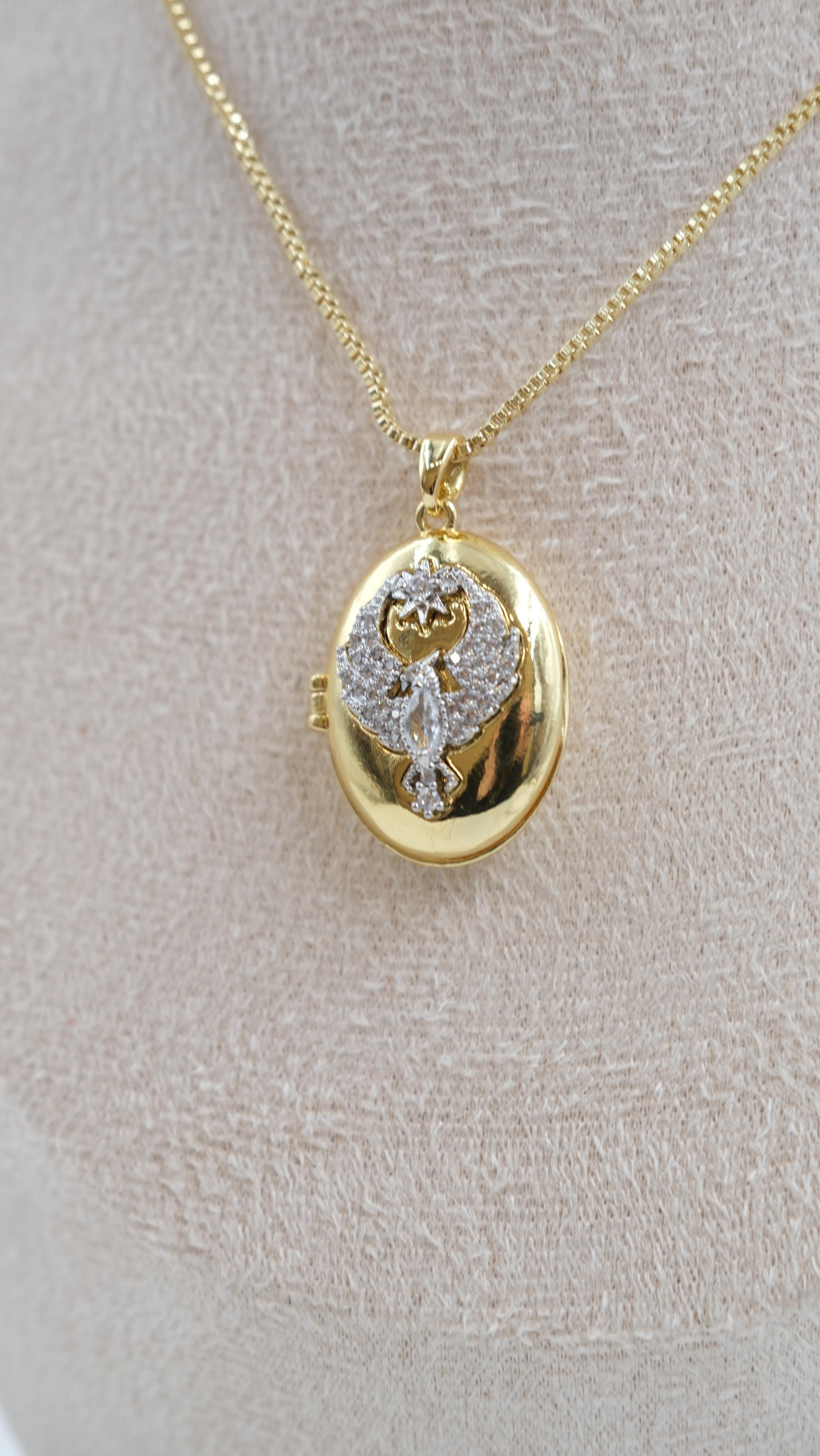 Gold Anka Kuşu Madalyon Kolye