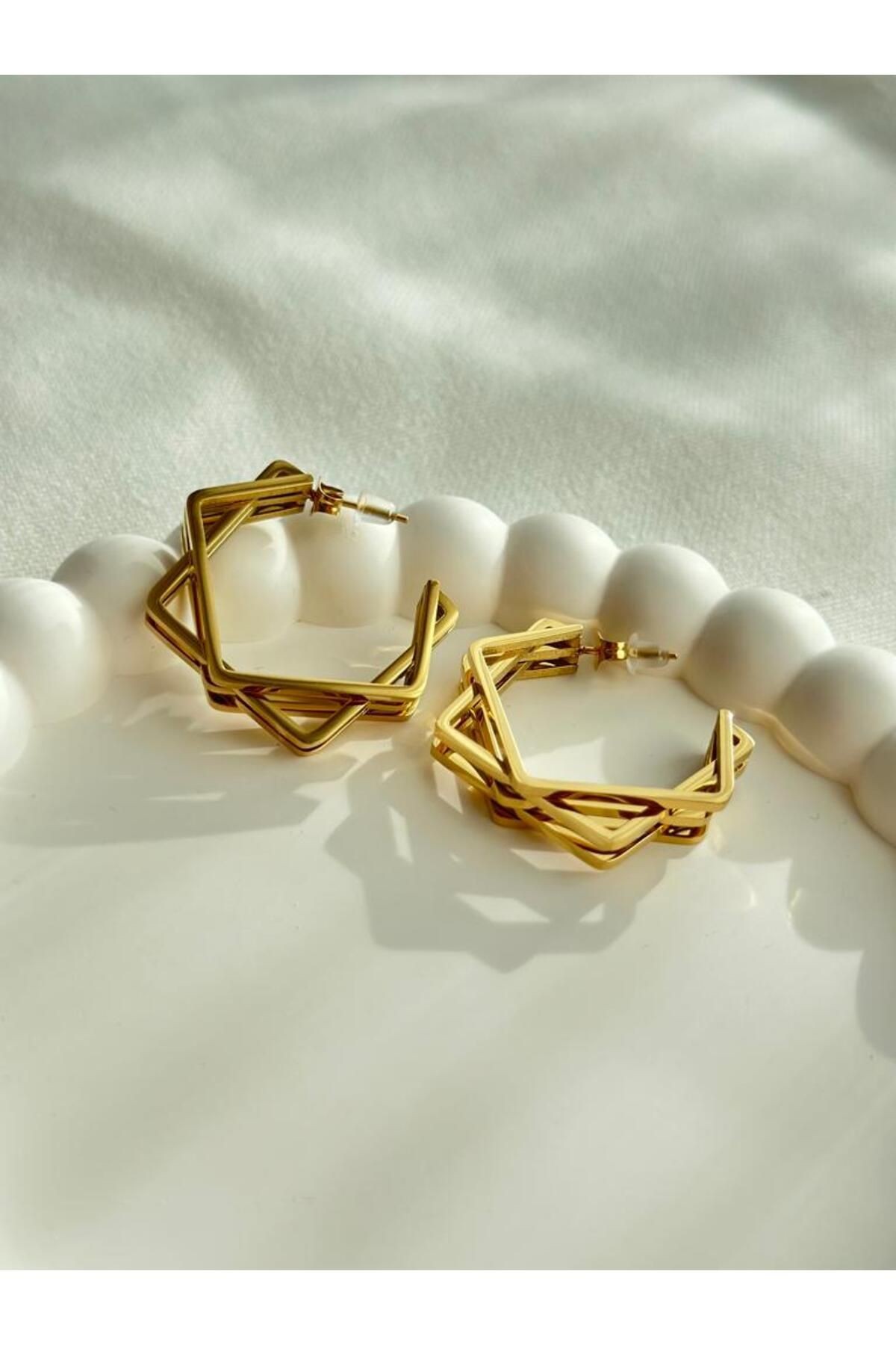 Gold ZigZag Halka Model Çelik Kararmayan Küpe