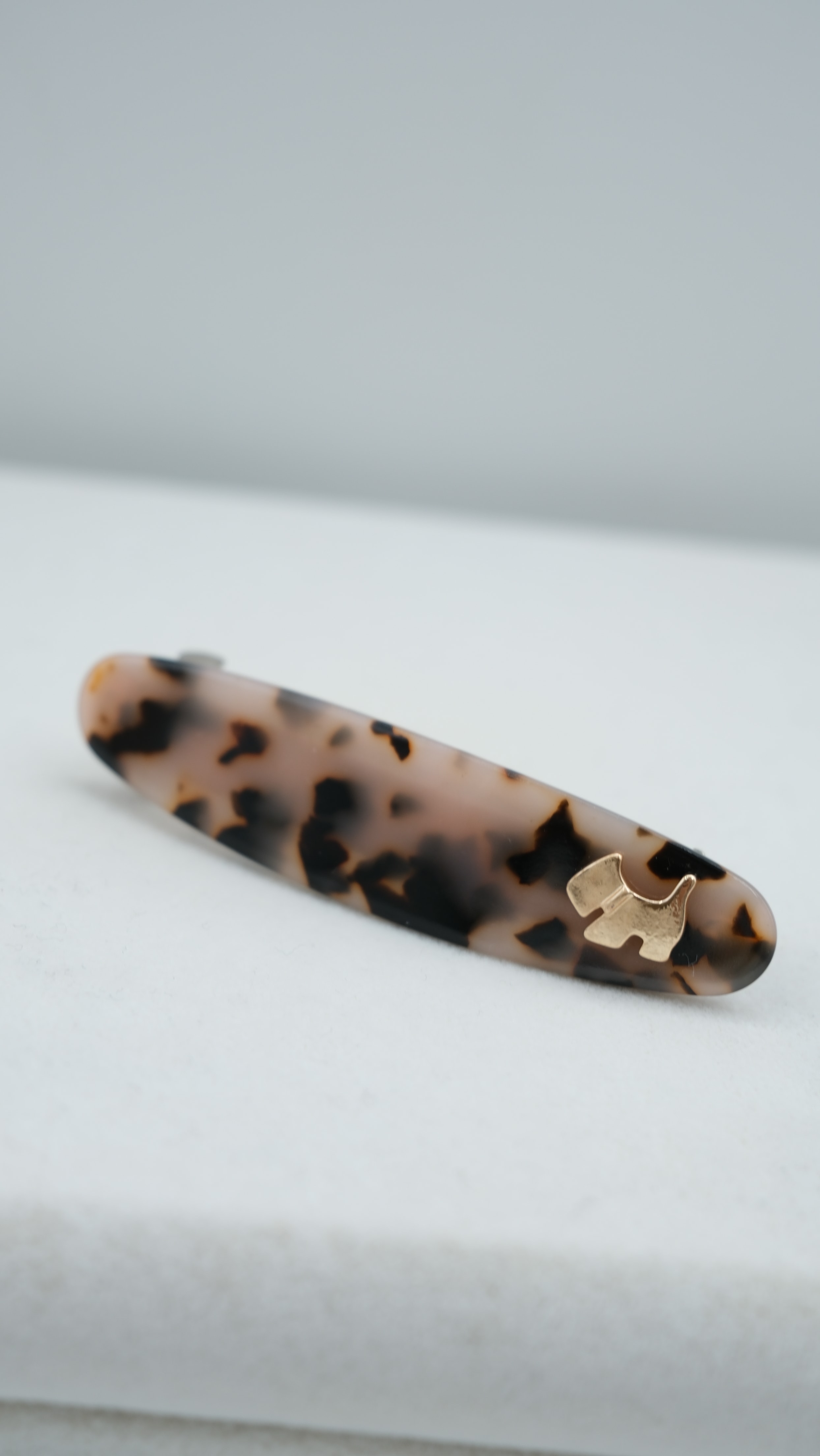 Leopar Desen Akrilik Gold Köpek Figür Otomatik Toka - 2