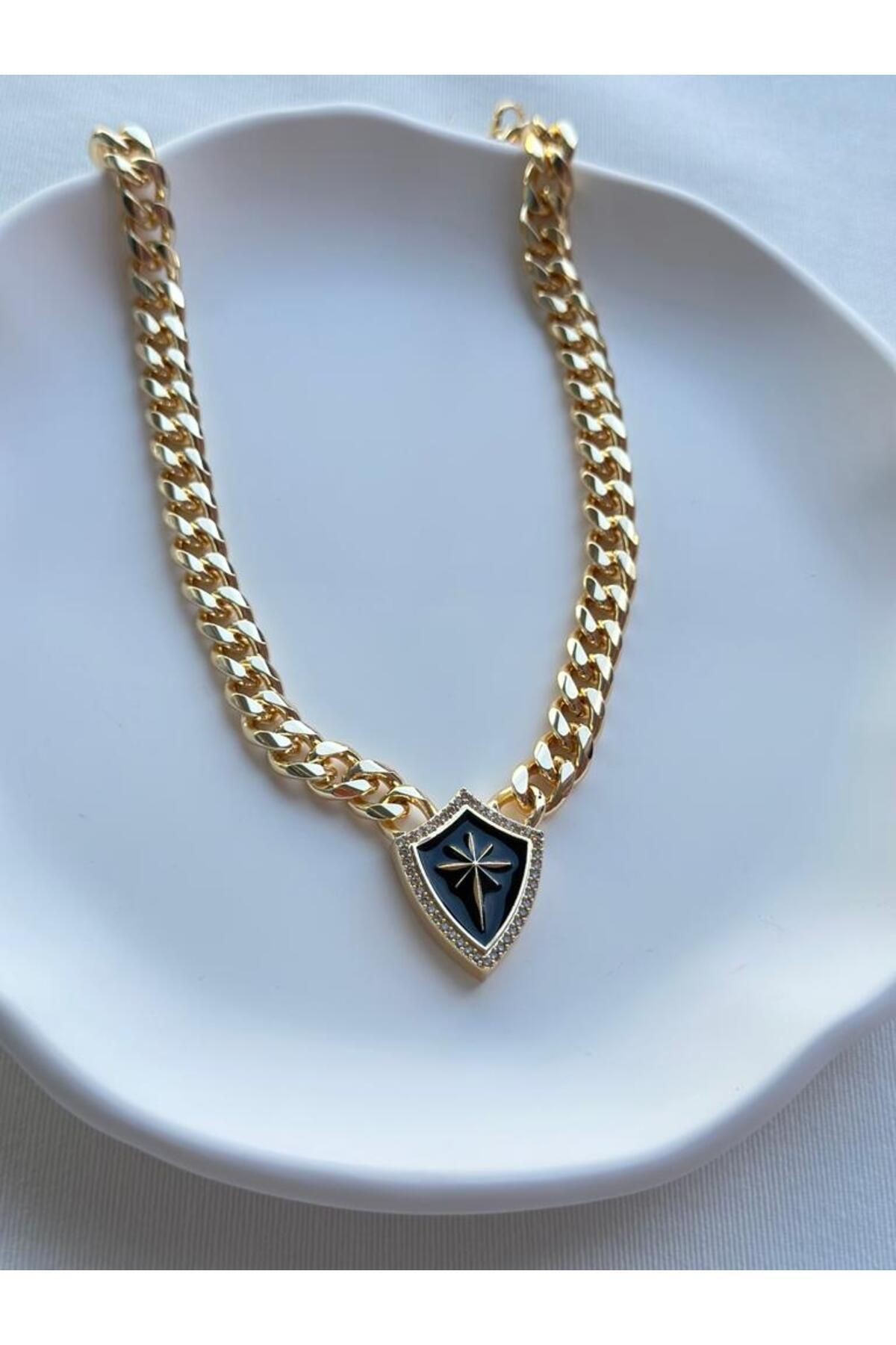 Özel Seri Pirinç Kaplama Gold Plaka Şimal Yıldızı Siyah Detaylı Kalın Zincir Kolye