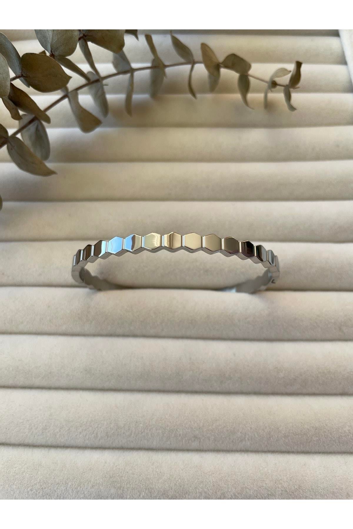 Jr Honey Silver Çelik Bileklik Klips Kapama Kelepçe Model Detaylı Kararmayan Gümüş Kadın Bileklik