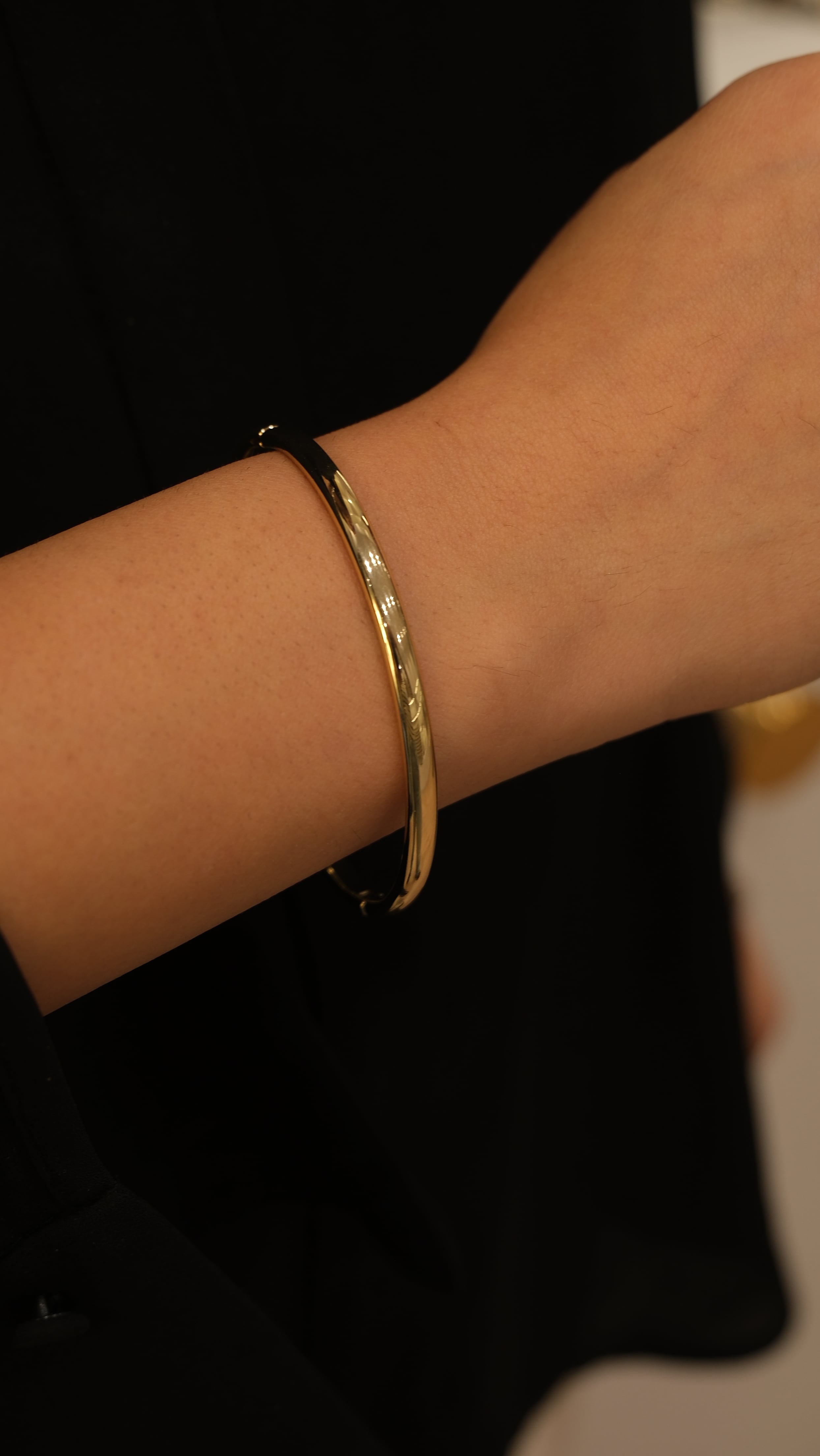 İnce Bombeli Xuping Düz Kelepçe Bileklik