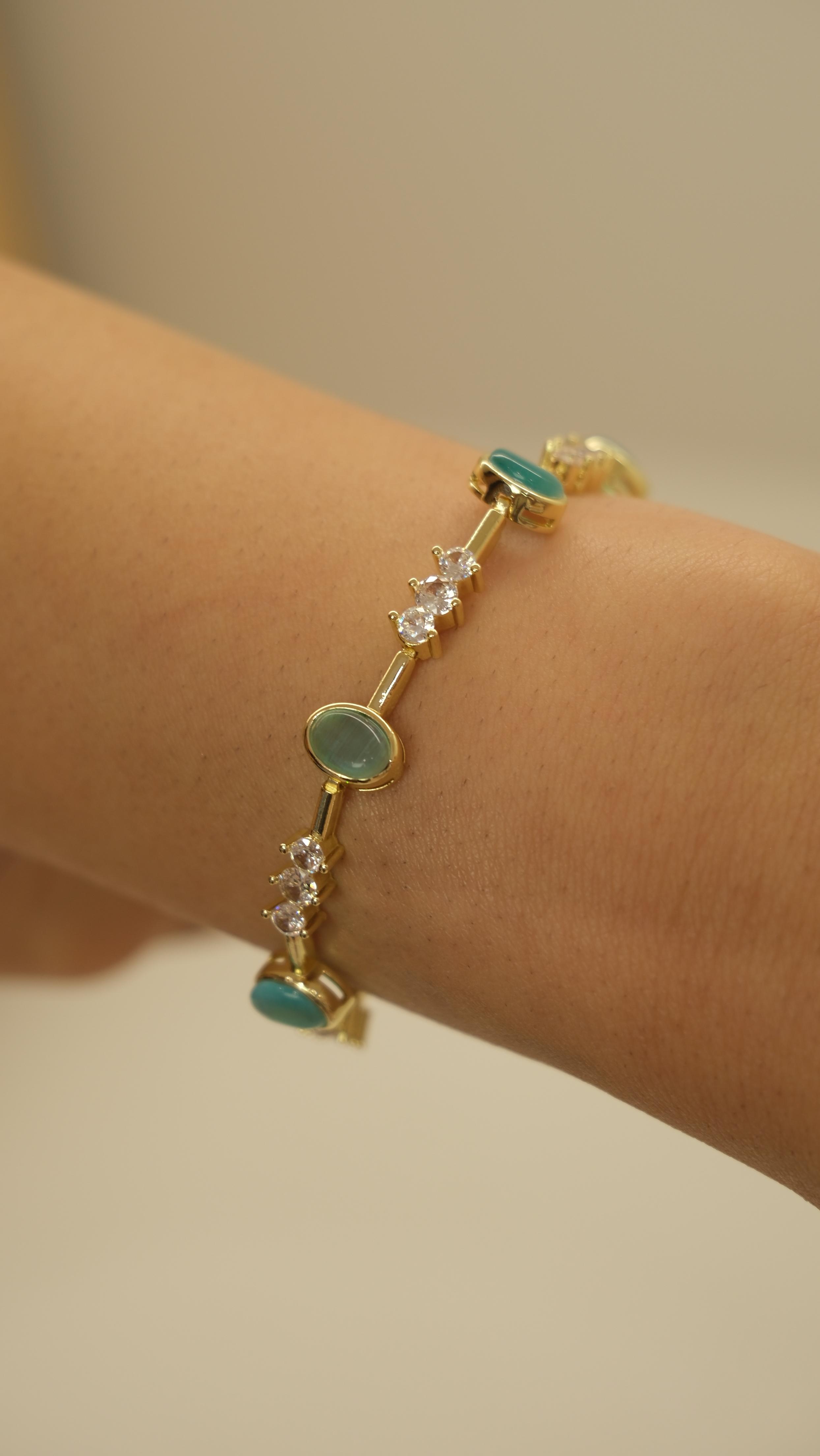 Gold Oval Tasarım Nil Yeşili Bileklik