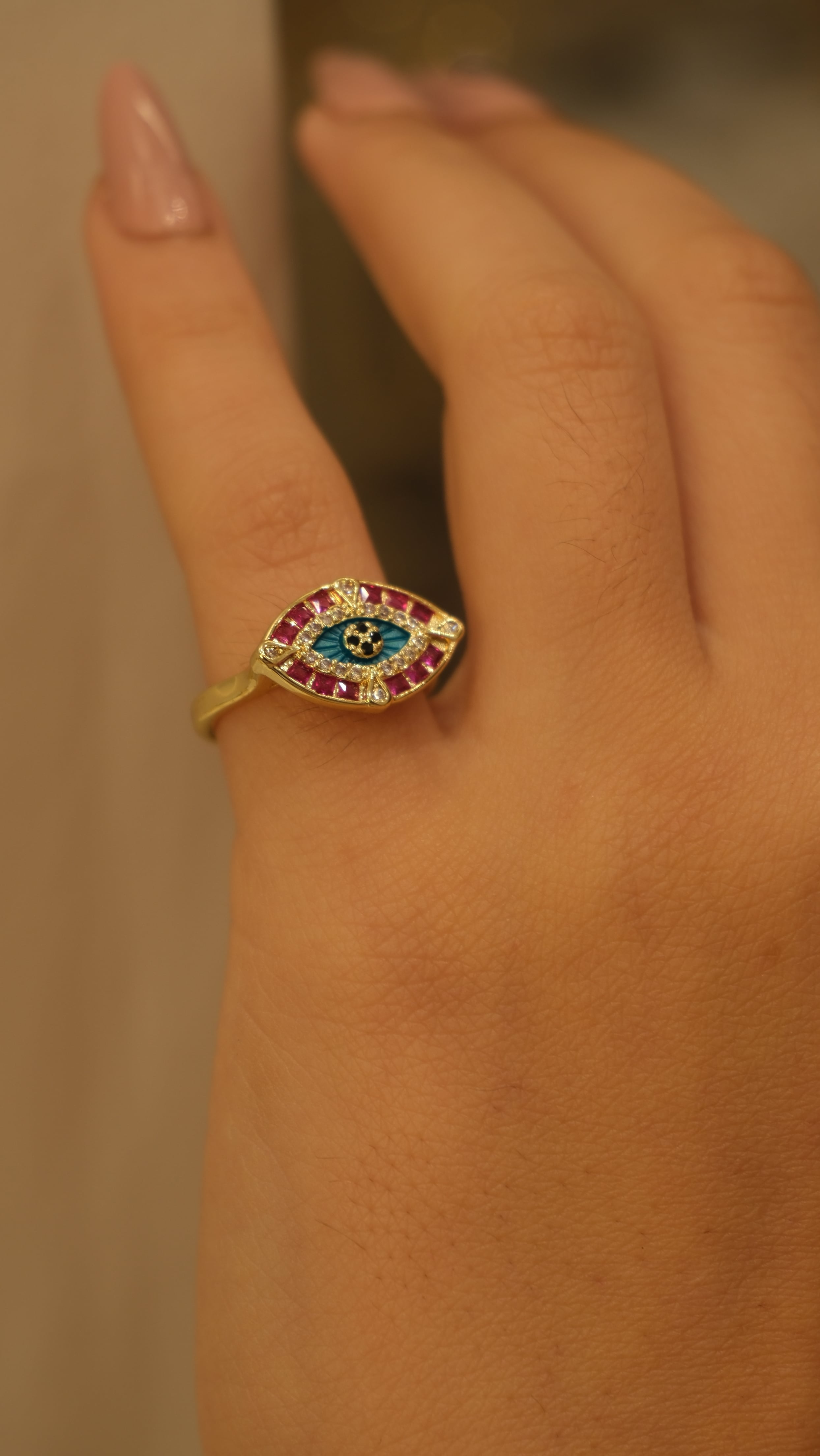 Gold Göz Detaylı Renkli Şövalye Parmak Ayarlanabilir Yüzük