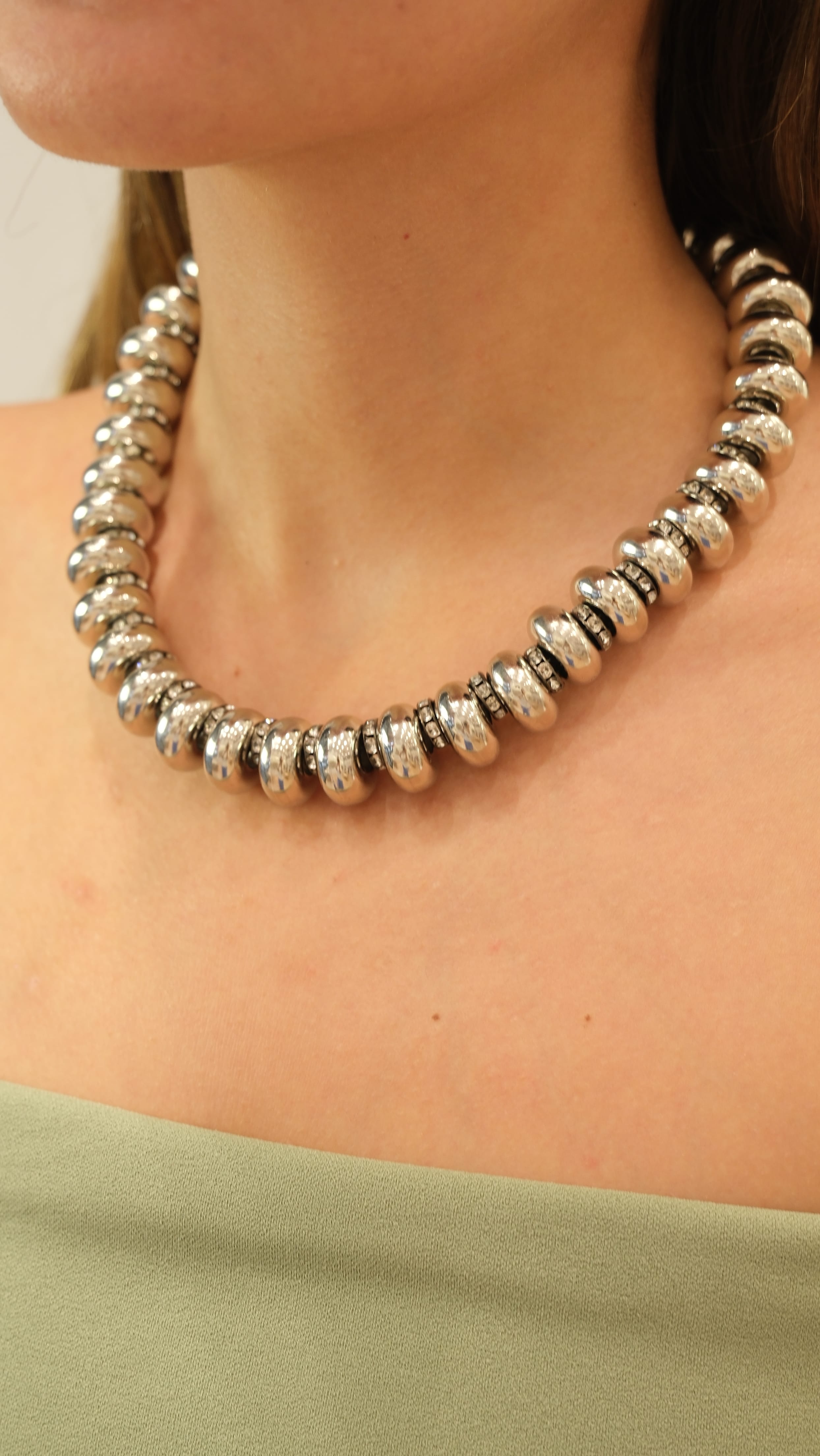 Silver Topçuk Taş Detaylı Kolye