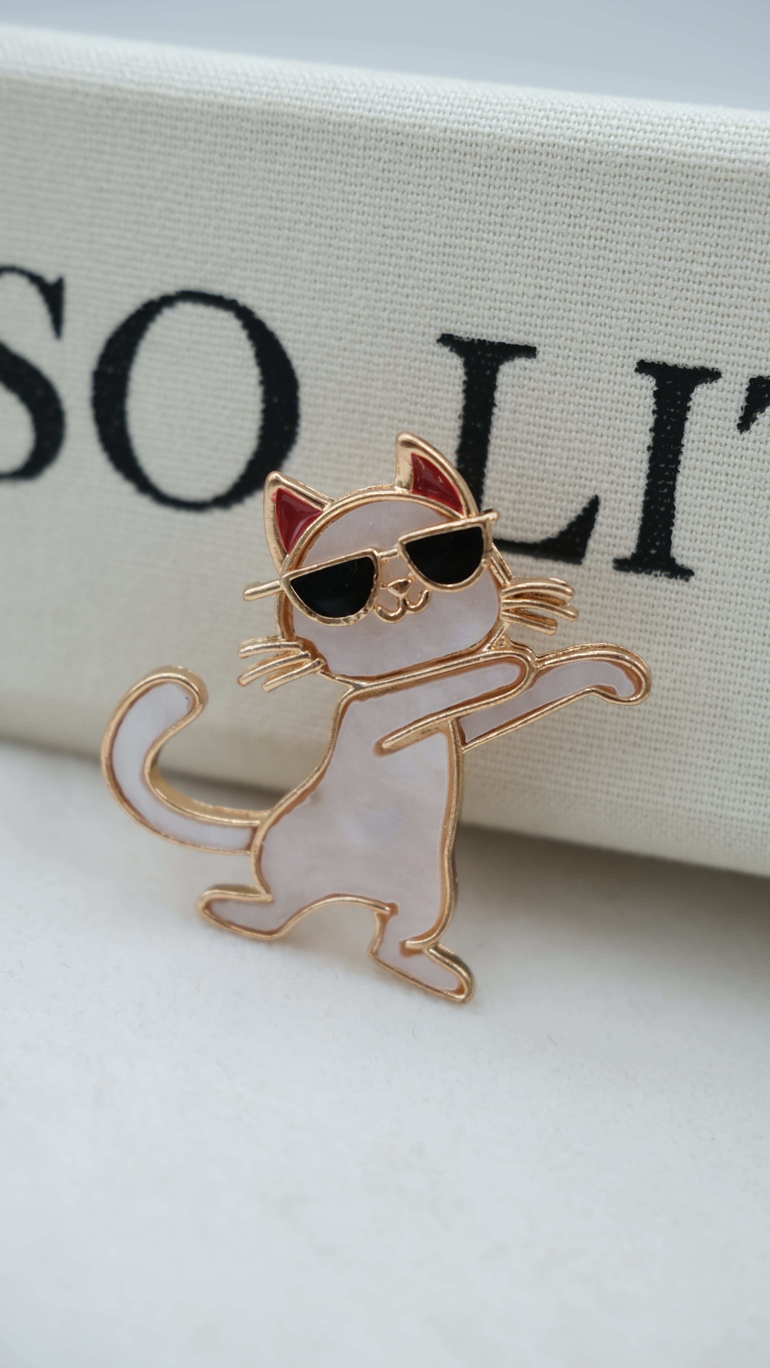 Renkli Mineli Kedi Broş