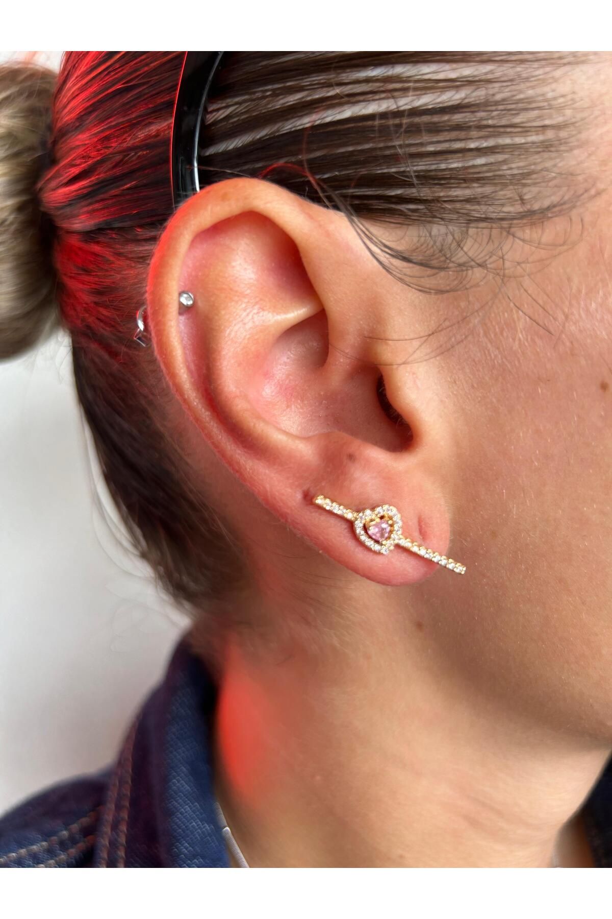 Gold Pembe Taş Kalp Detaylı Tasarım Küpe