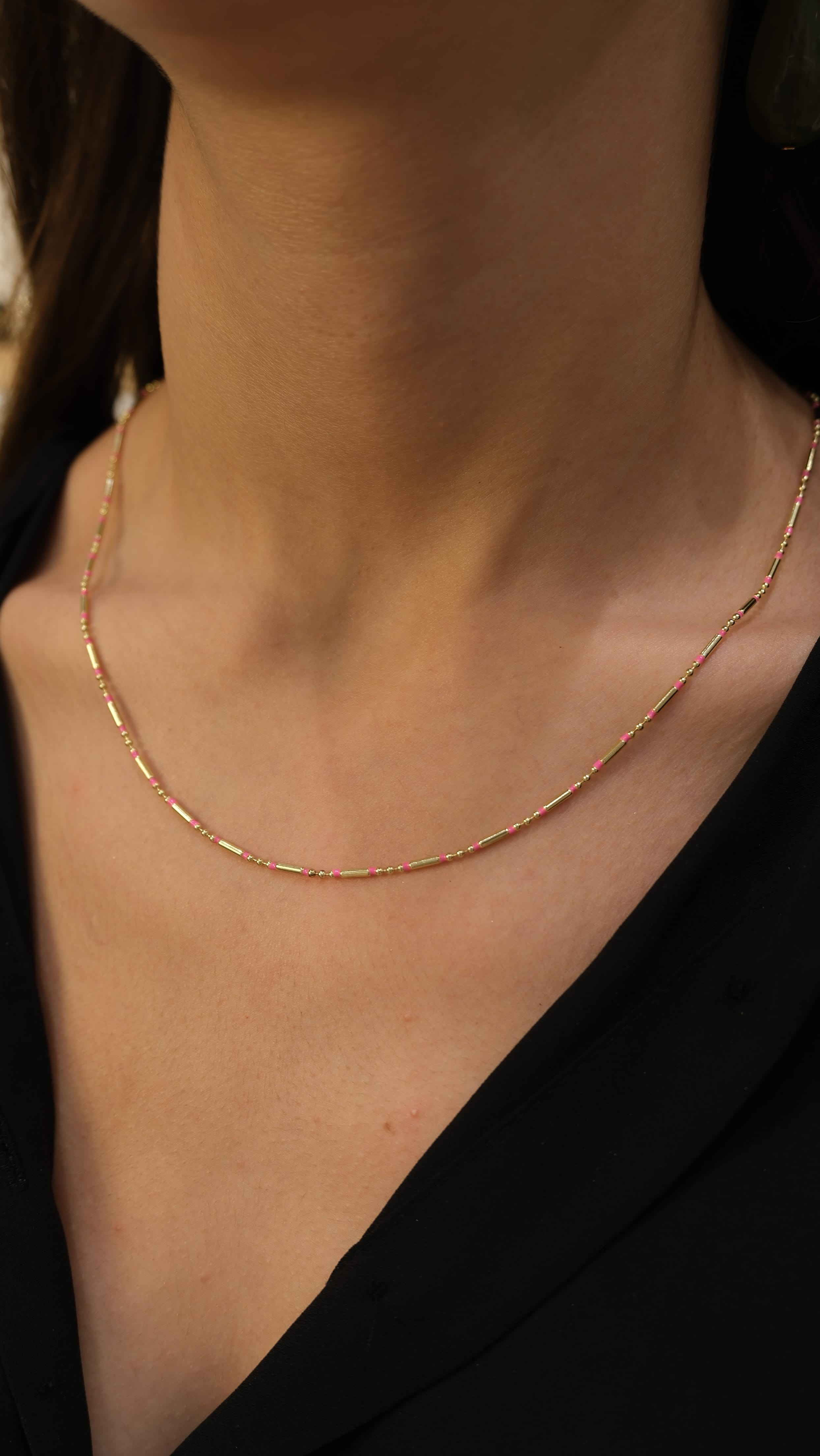 Gold 14k Renkli Mineli İnce Boru Kolye - pembe