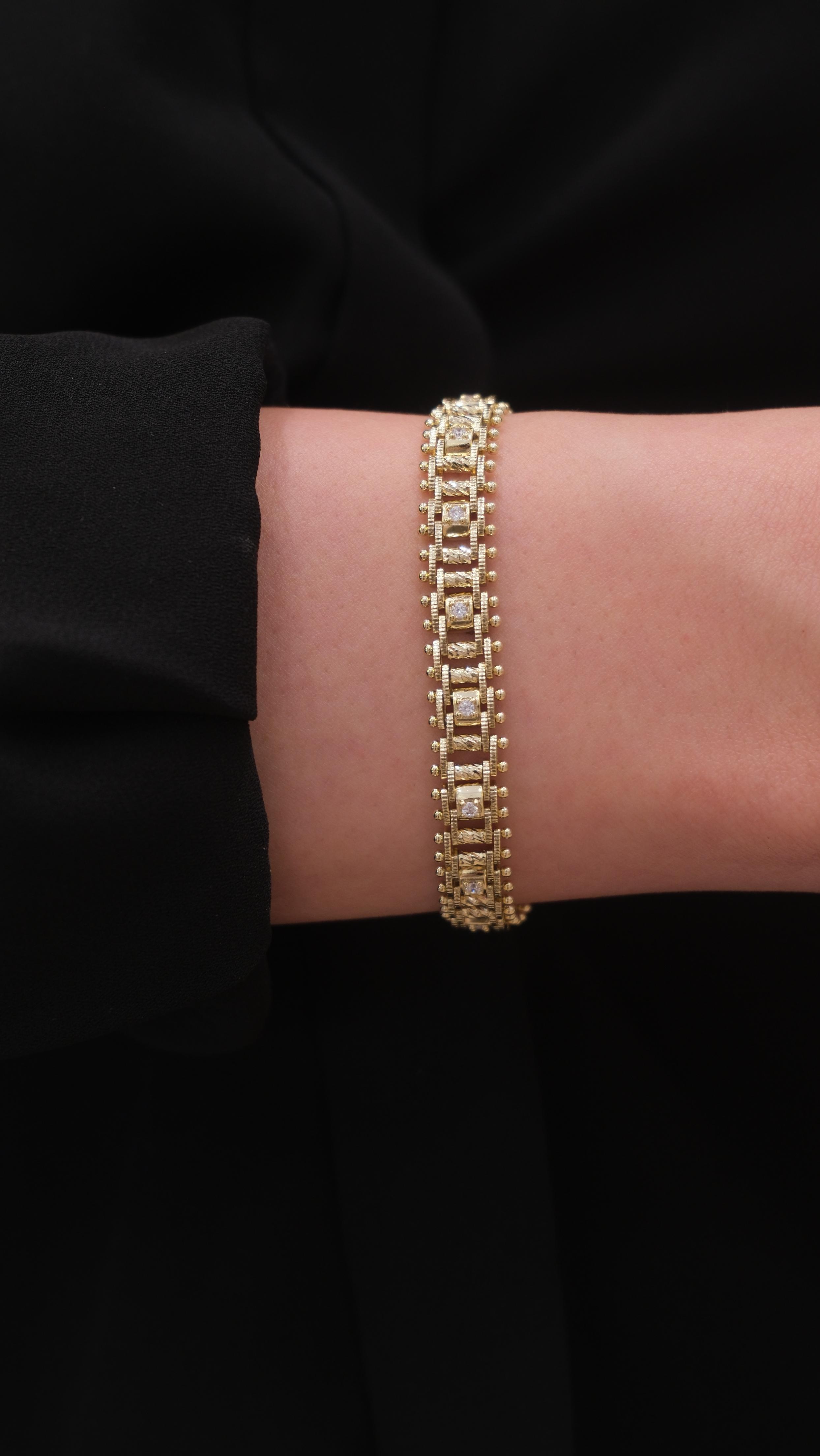 Gold 14K XP Kare Zirkon Taş Topçuk Detay Bileklik