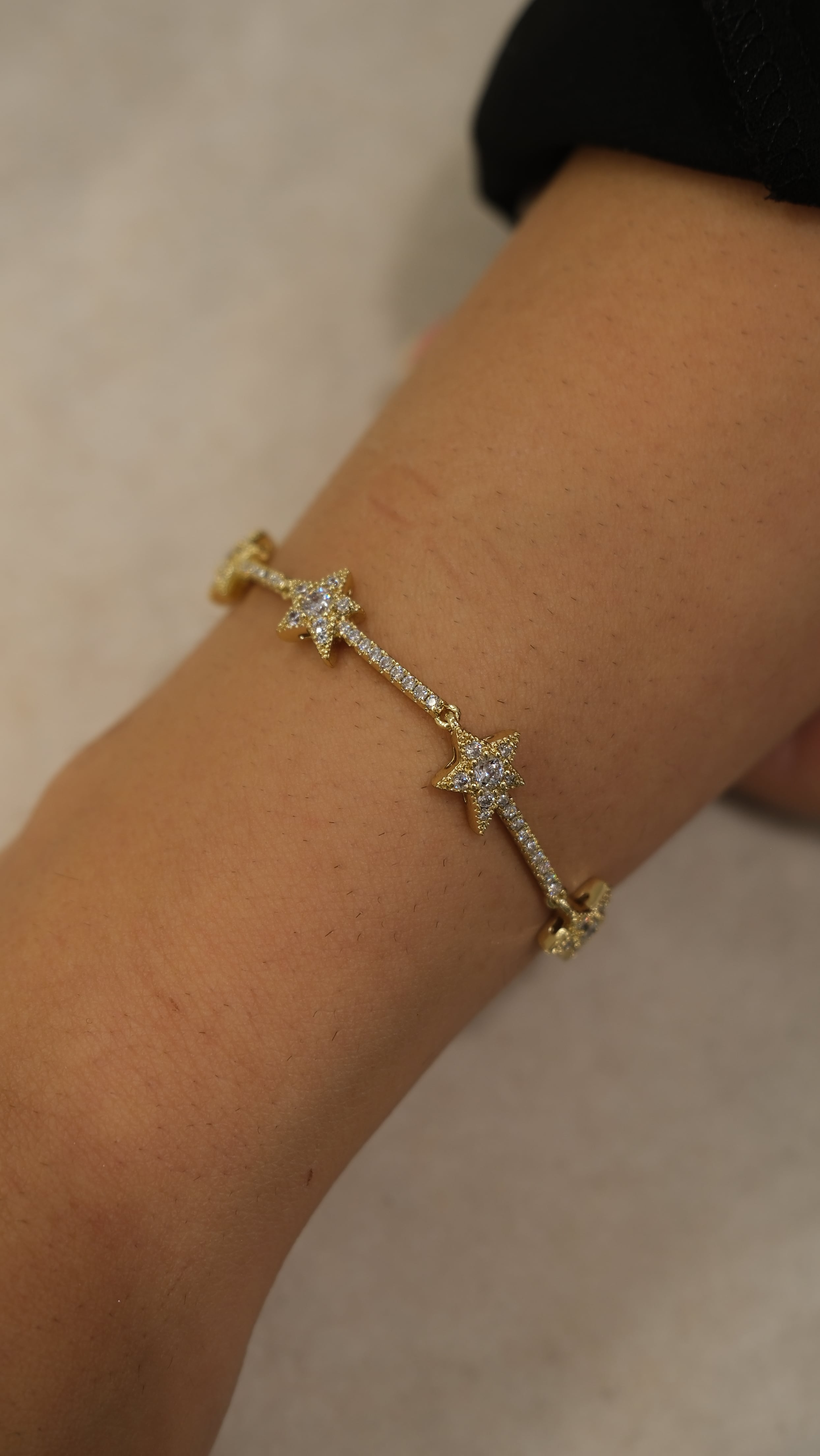 Full Zirkon Taş Yıldız Figür Bileklik