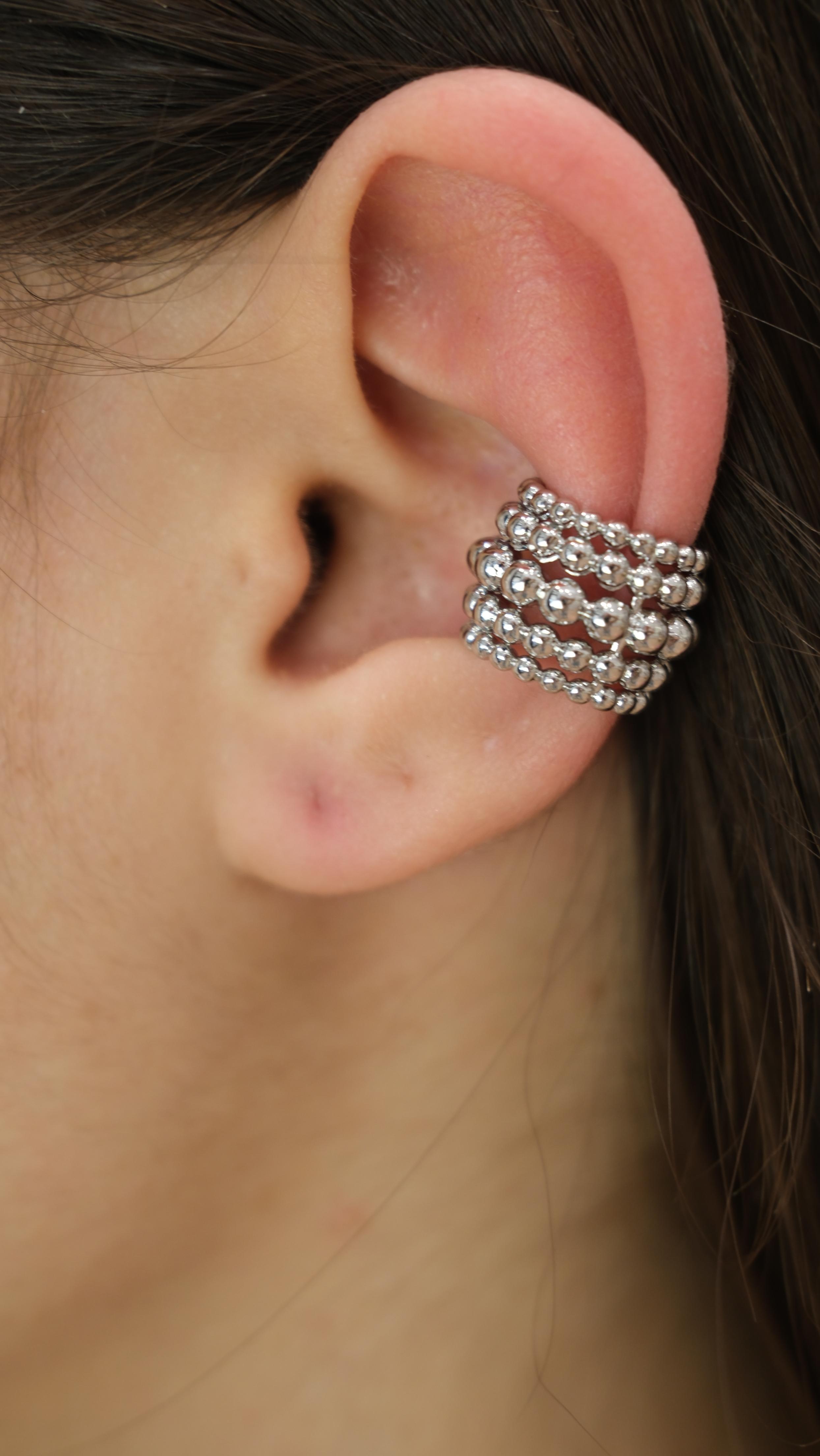Silver Topçuk Detaylı Earcuff Kıkırdak Küpe