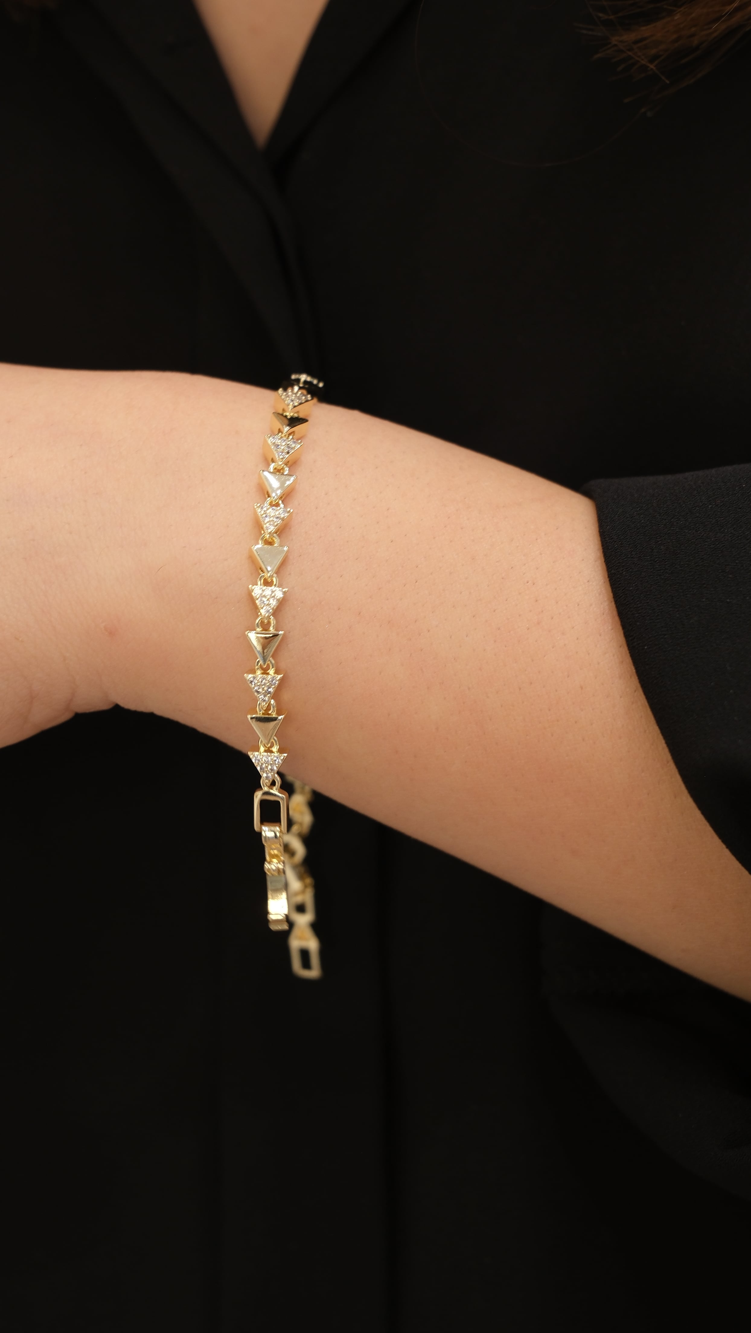 Gold 14K XP Zirkon Taş Üçgen Plaka Bileklik