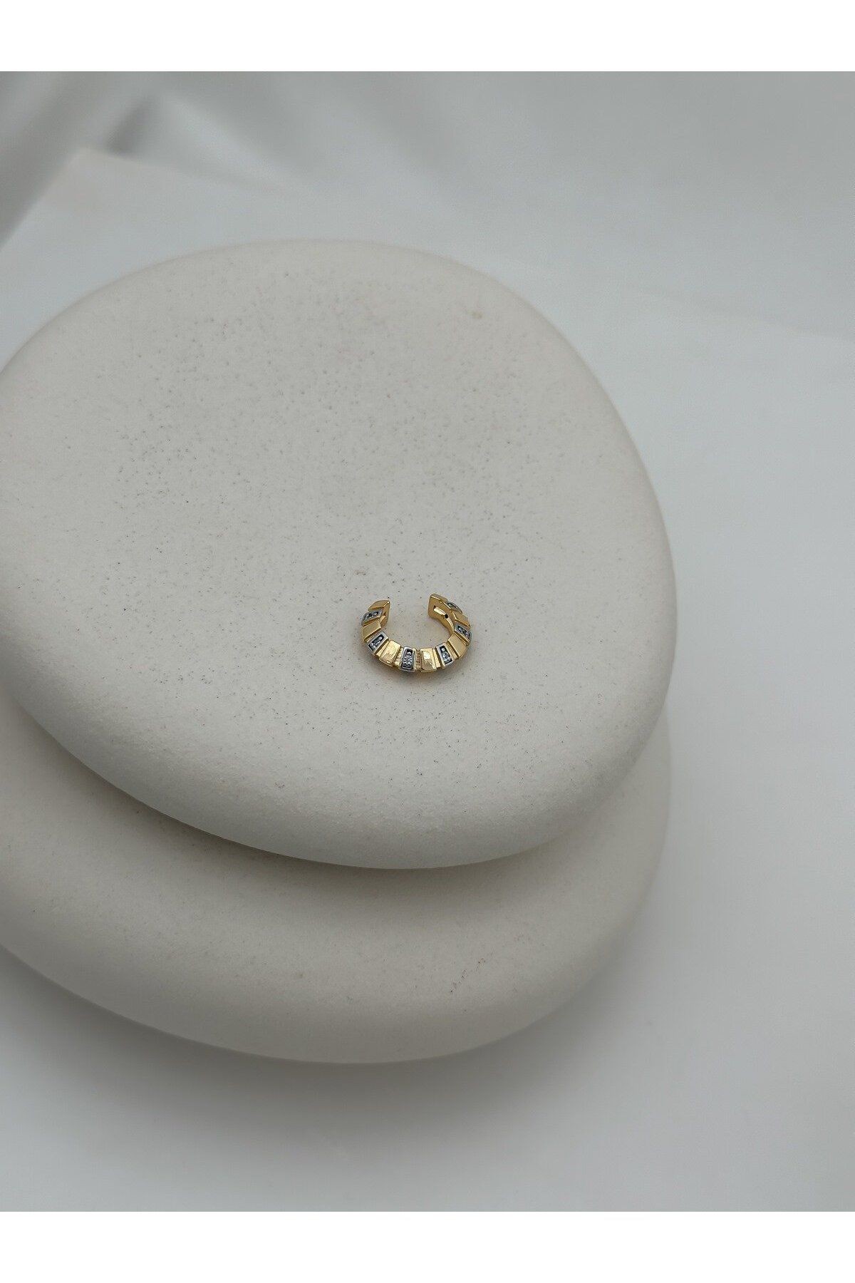 Mix Renk  Zirkon Taş Detay Bombeli Kıkırdak Earcuff Küpe