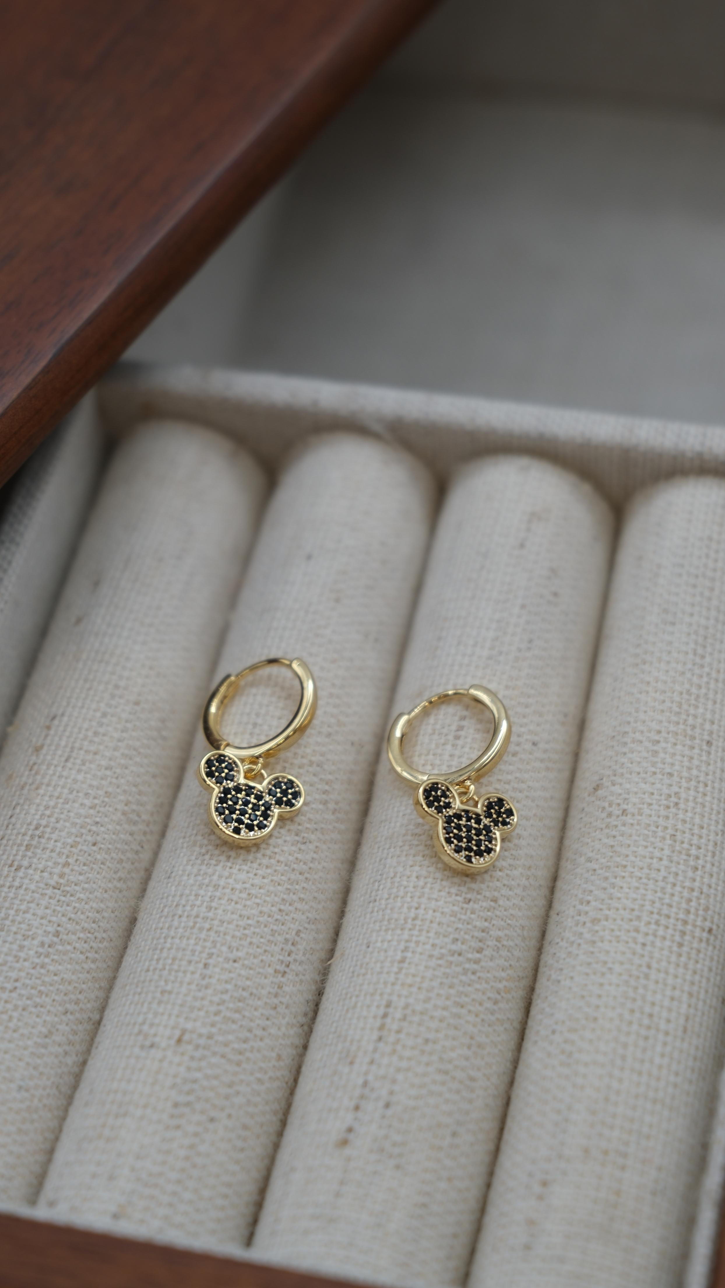 Gold Mickey Mouse Siyah Taş Çocuk Küpe