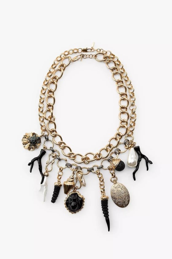 Gold Siyah Charm Detaylı Tasarım Kolye