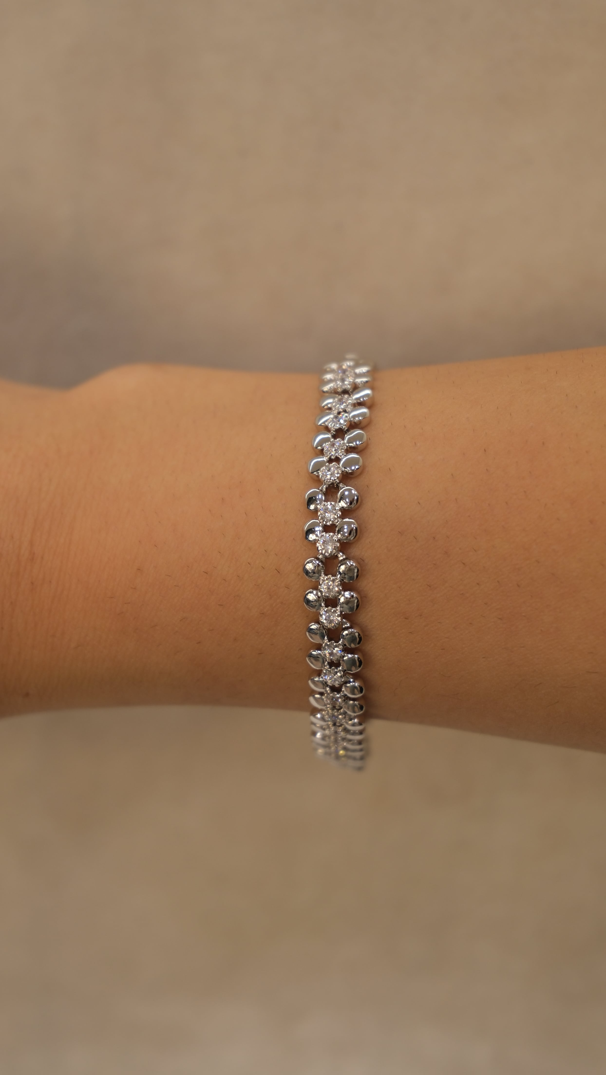 Silver XP Pul Model Zirkon Taş Bileklik