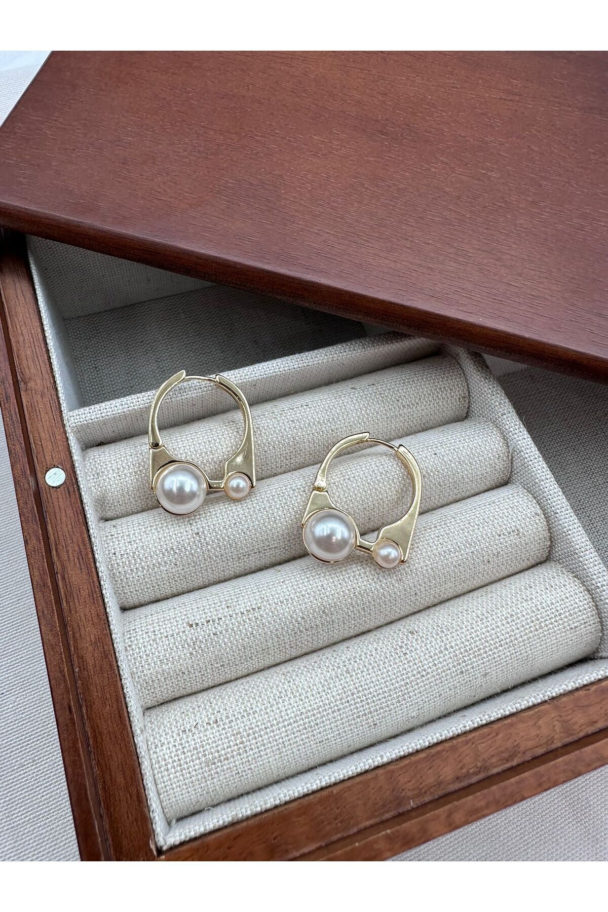 Gold İnci Detay Mary Vintage Küpe
