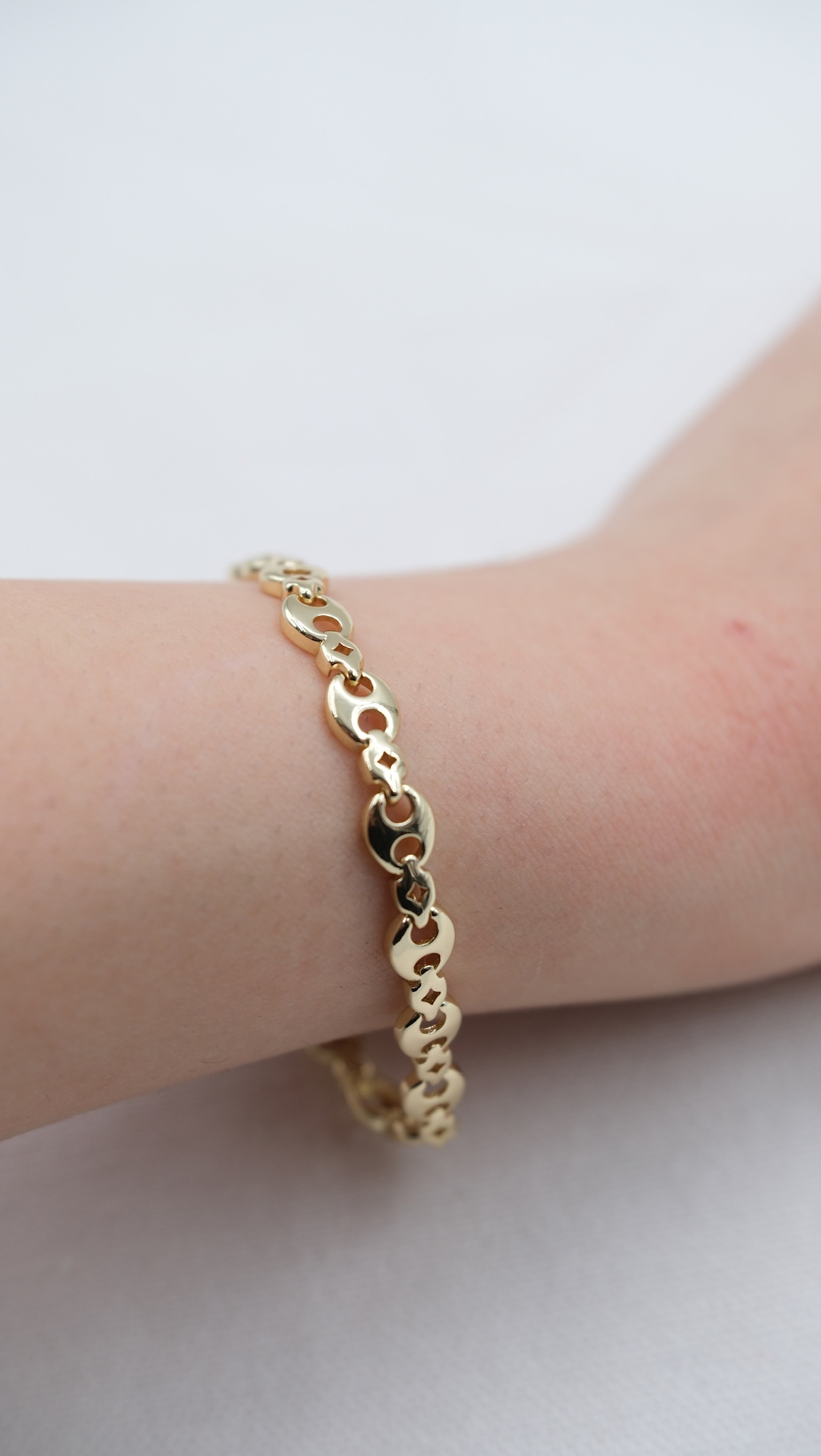 Gold Mini Badem 14k Özel Seri Bileklik