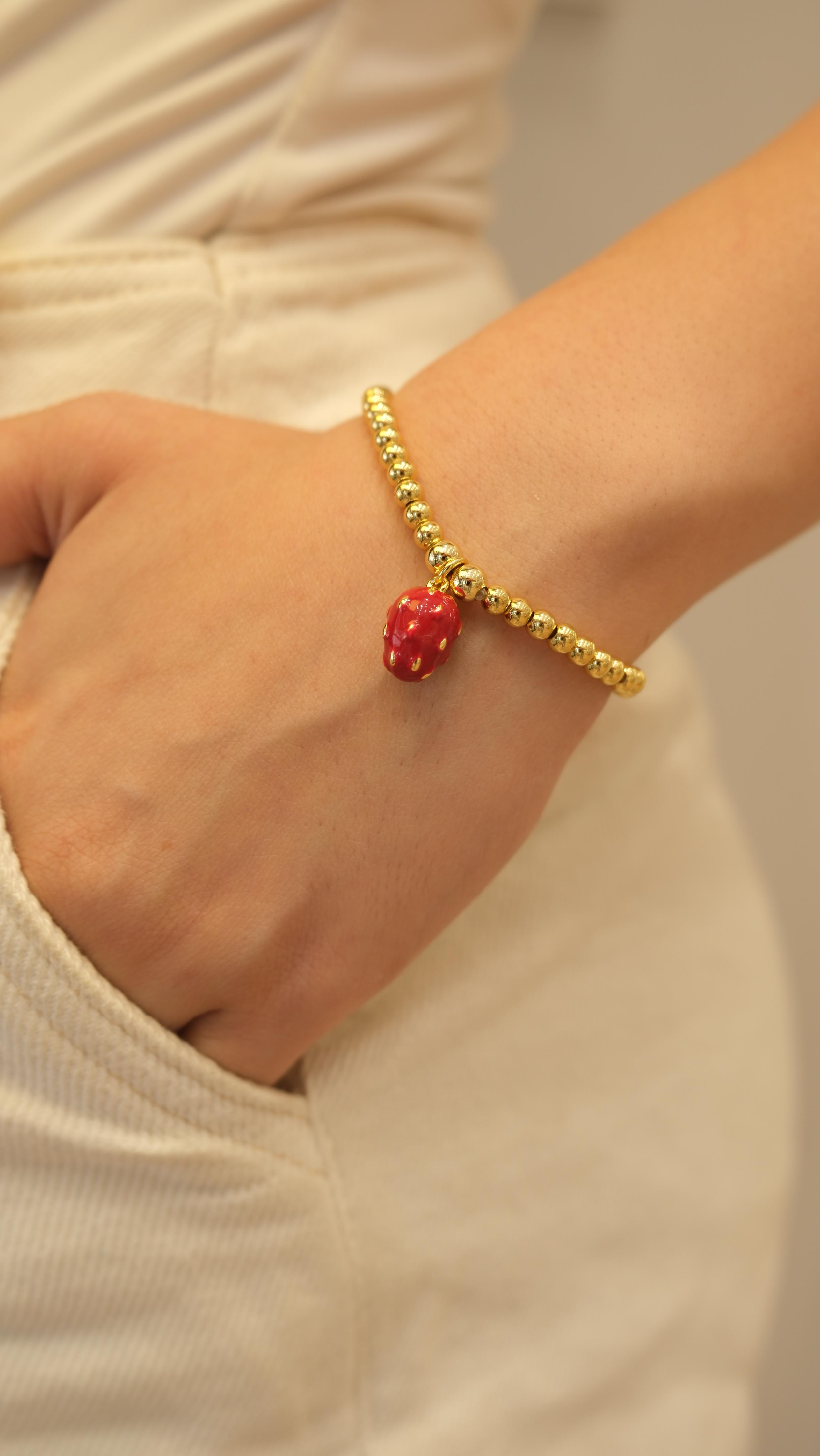 Gold Topçuk Çilek Figür Bileklik