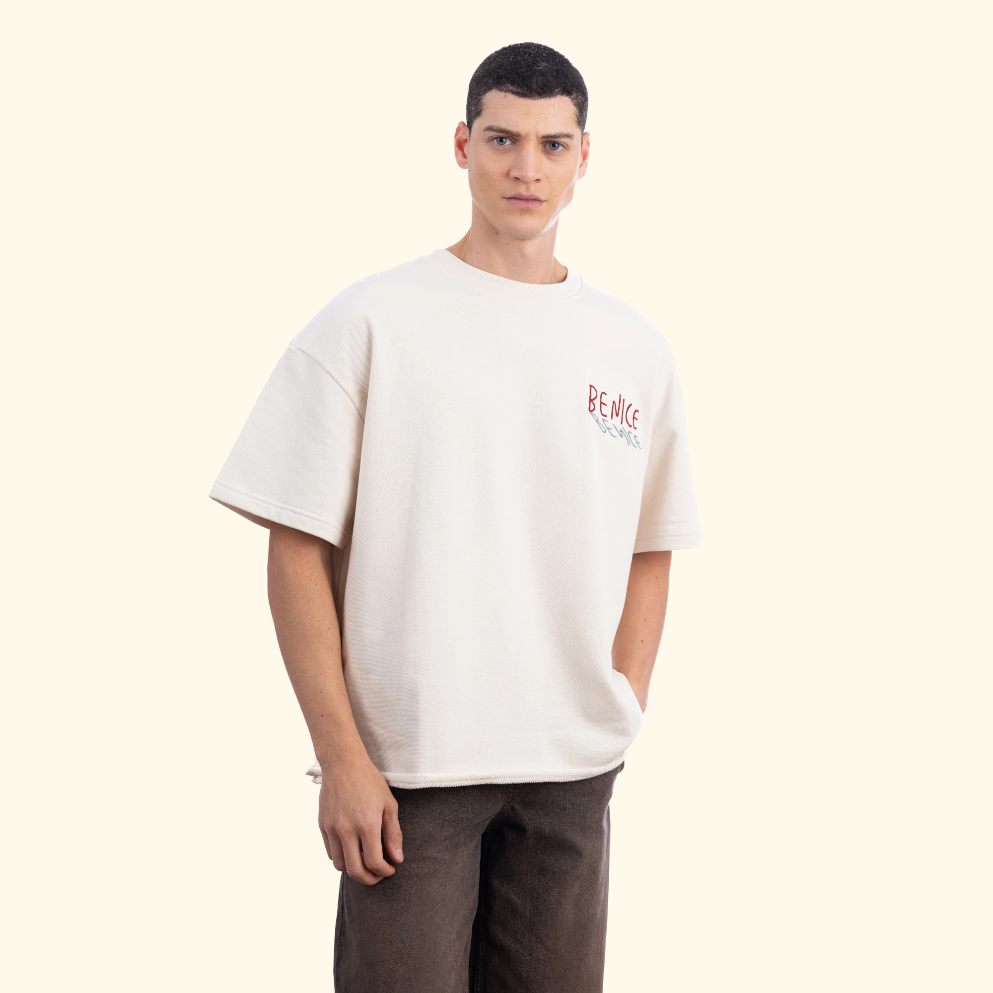 Vase Embroidered Oversize Ecru T-Shirt