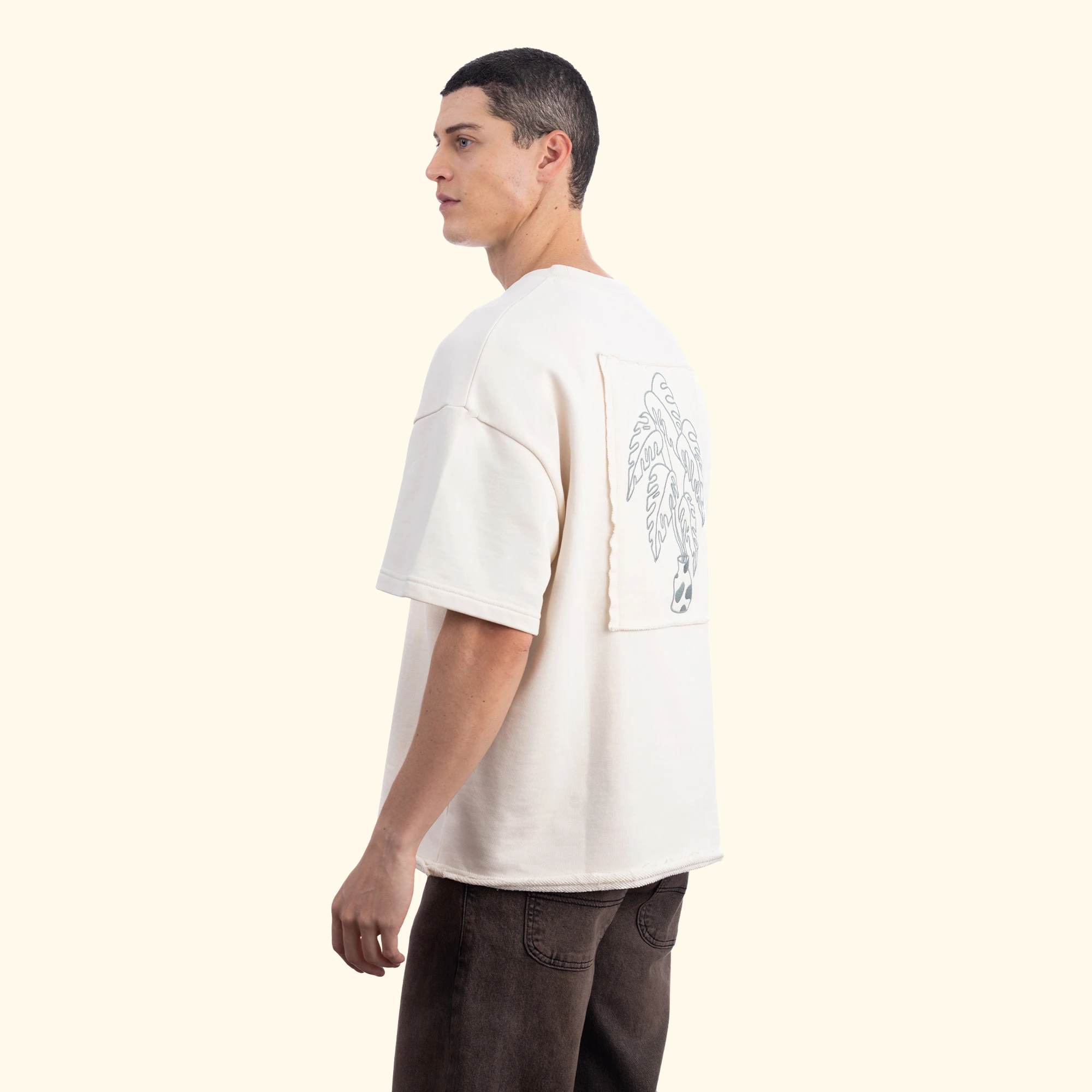 Vase Embroidered Oversize Ecru T-Shirt