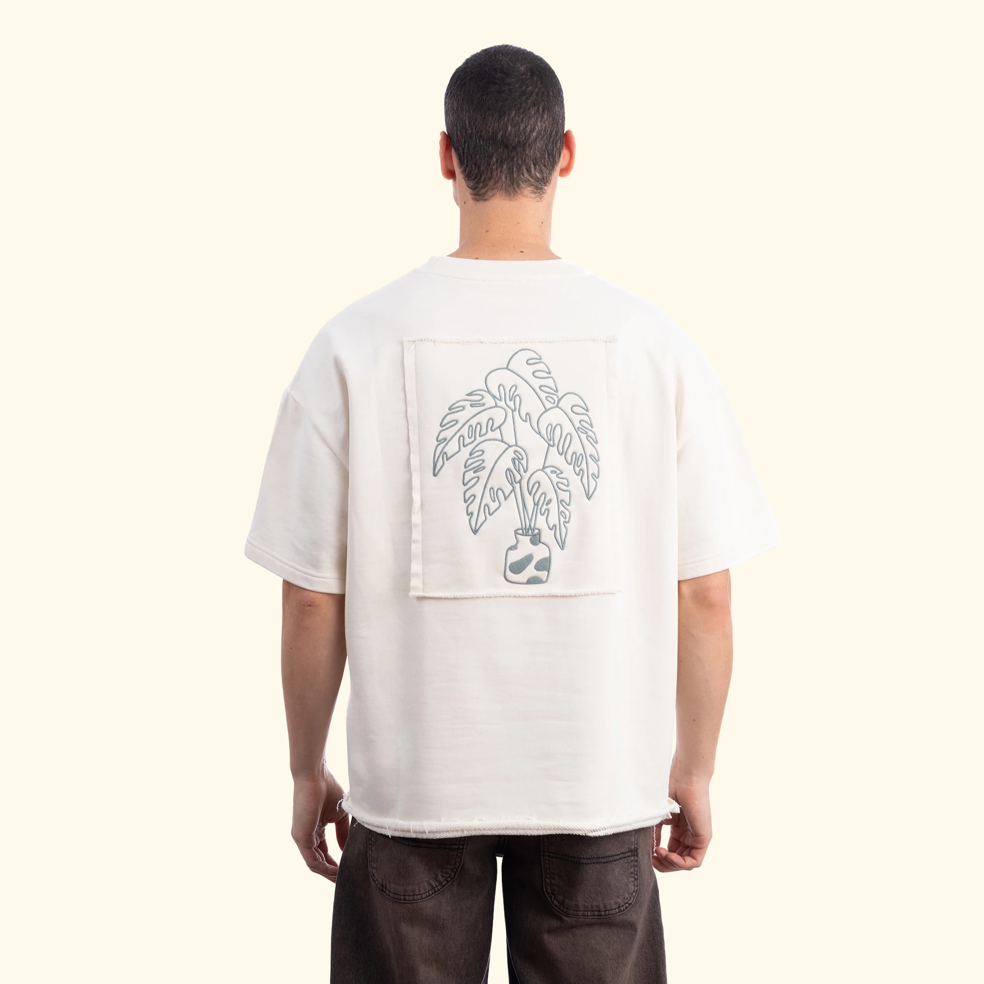Vase Embroidered Oversize Ecru T-Shirt