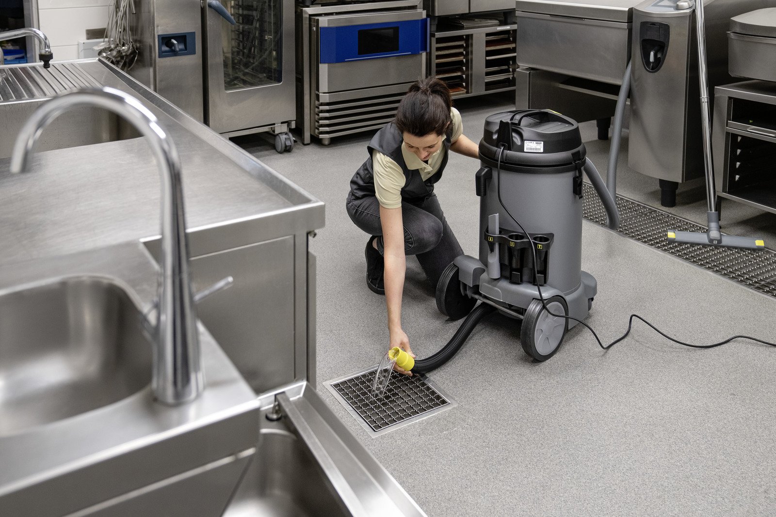 Karcher NT 48/1 Islak-Kuru Elektrik Süpürgesi *EU