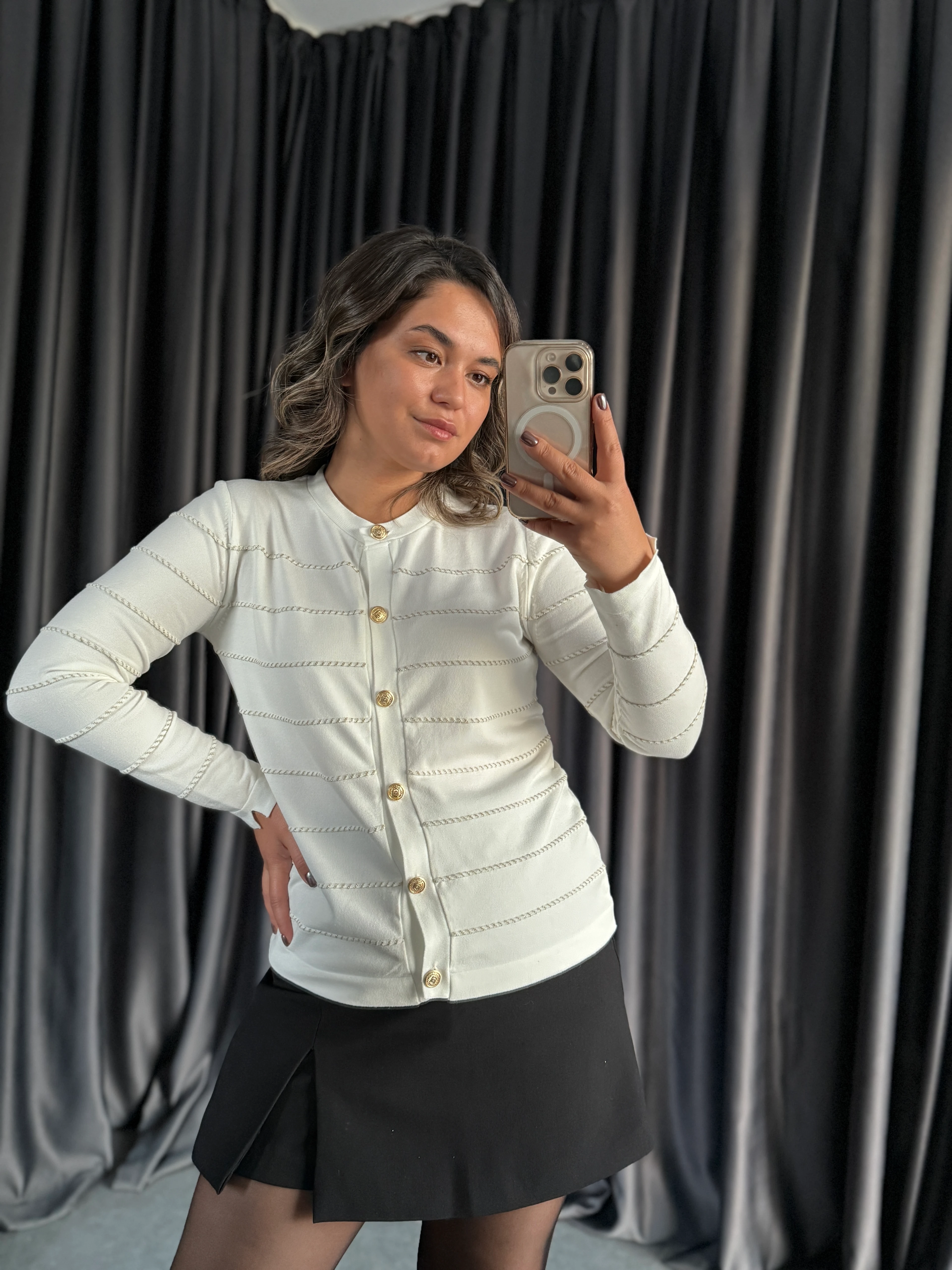 Gold Düğmeli Triko Hırka