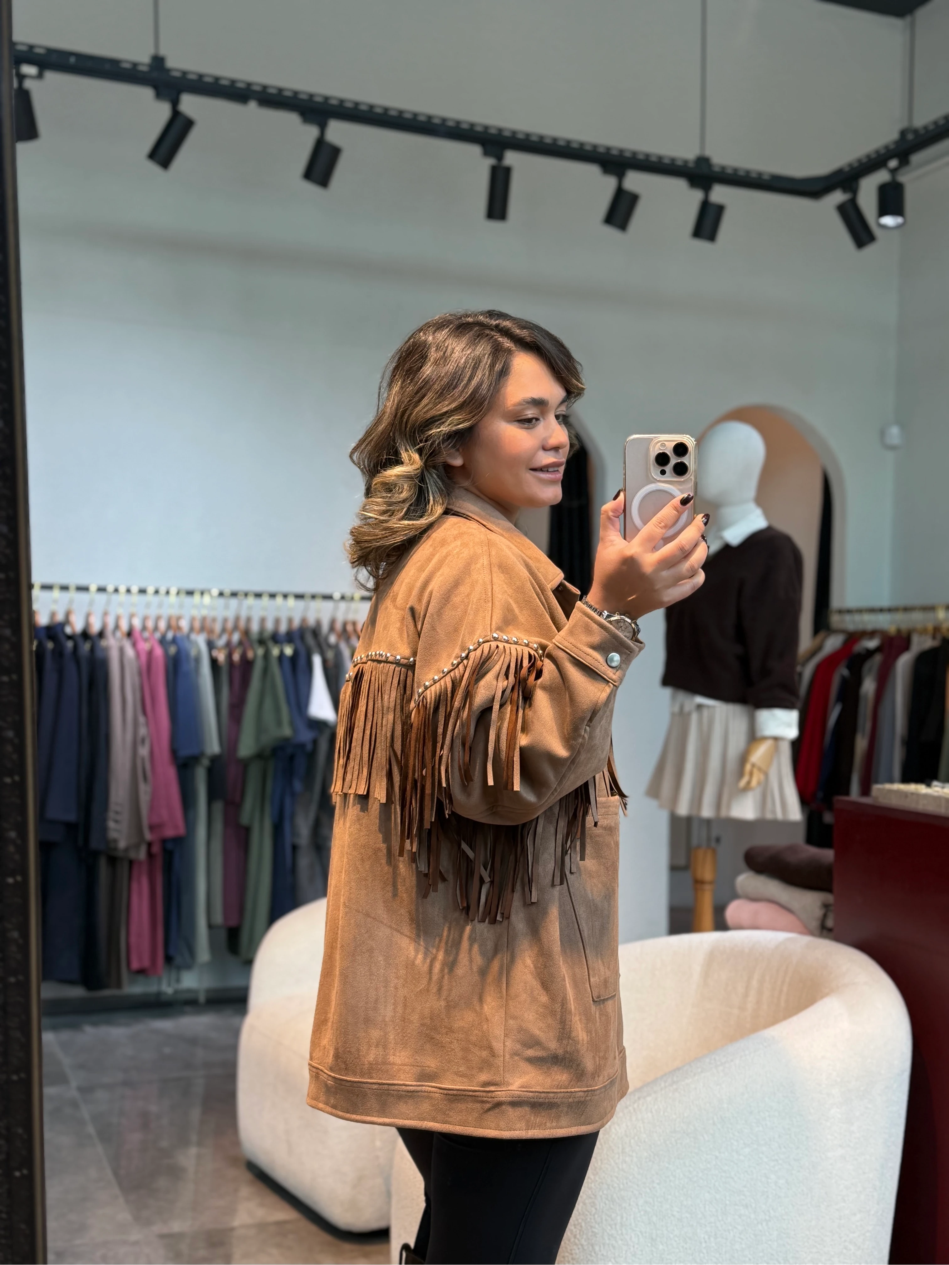 Püsküllü Süet Ceket