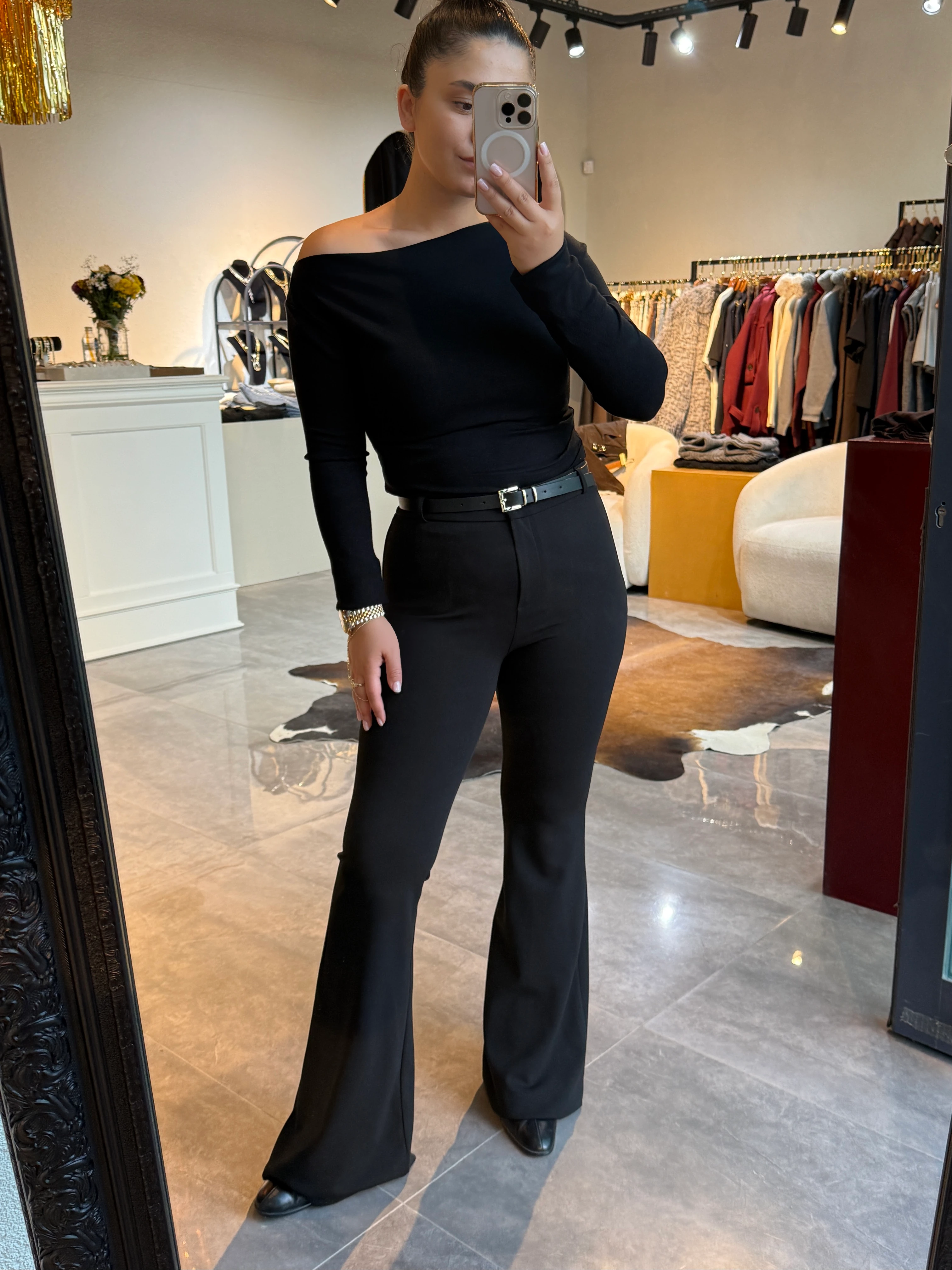 Esla Siyah Kemerli İspanyol Paça Pantolon