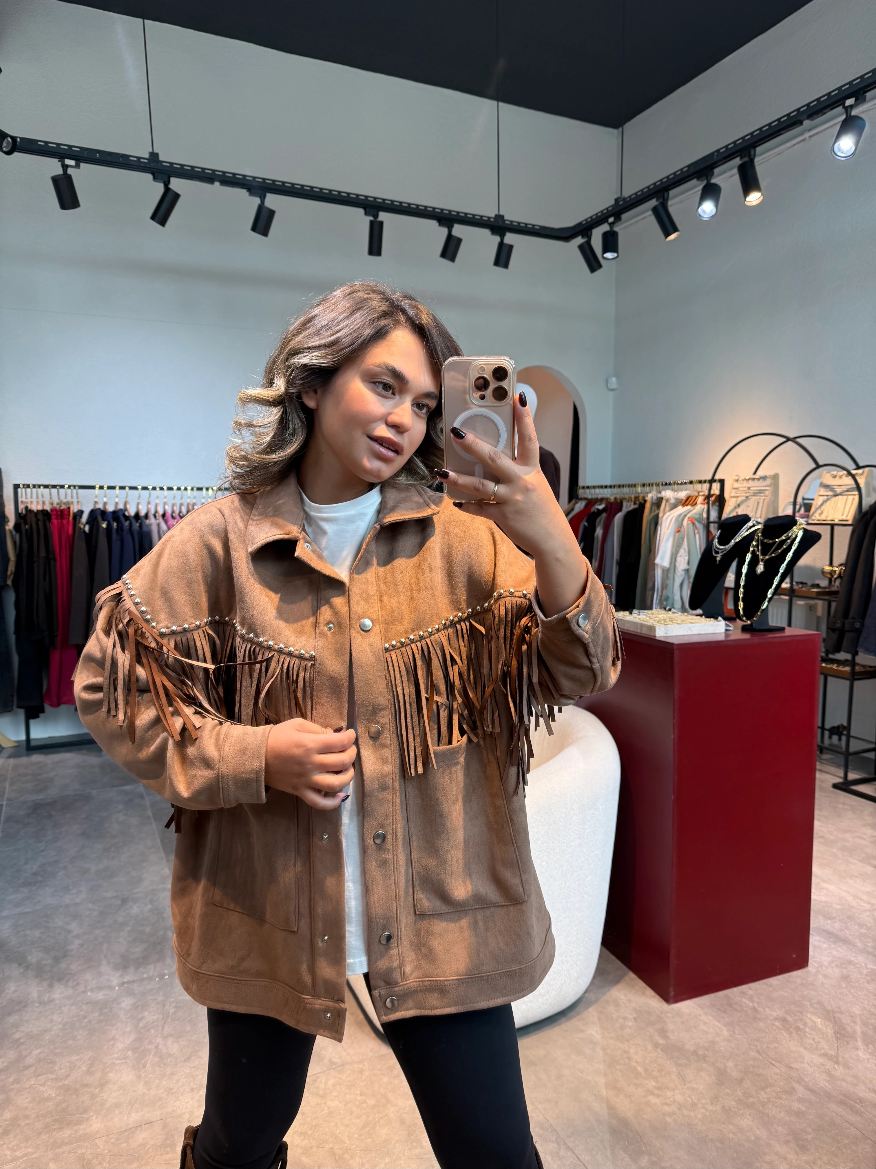 Püsküllü Süet Ceket